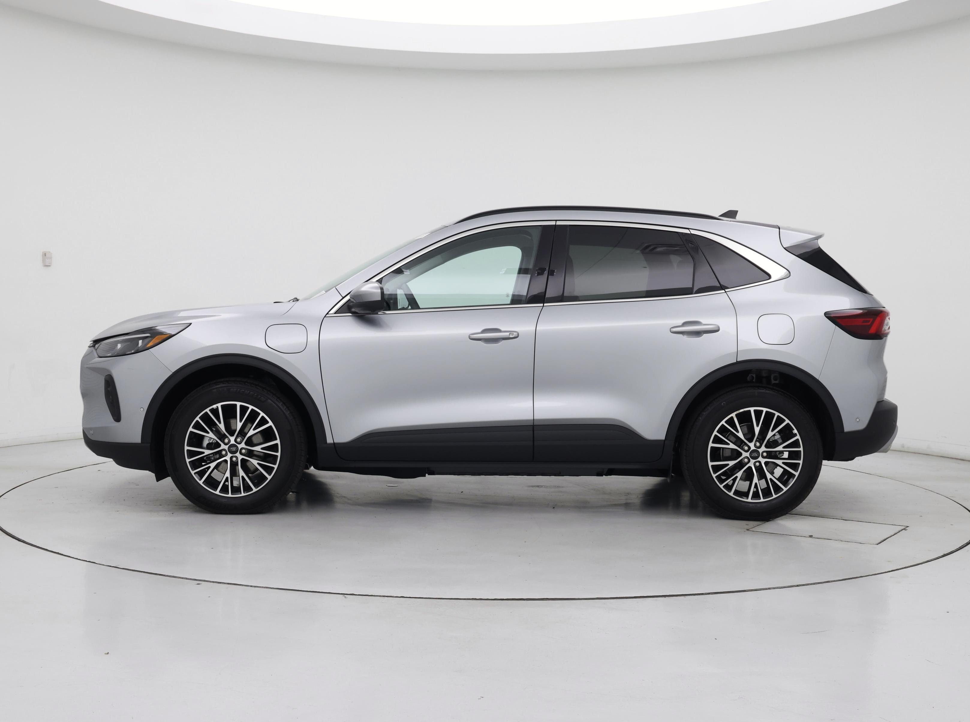 Thumbnail: 2023 Ford Escape - 3