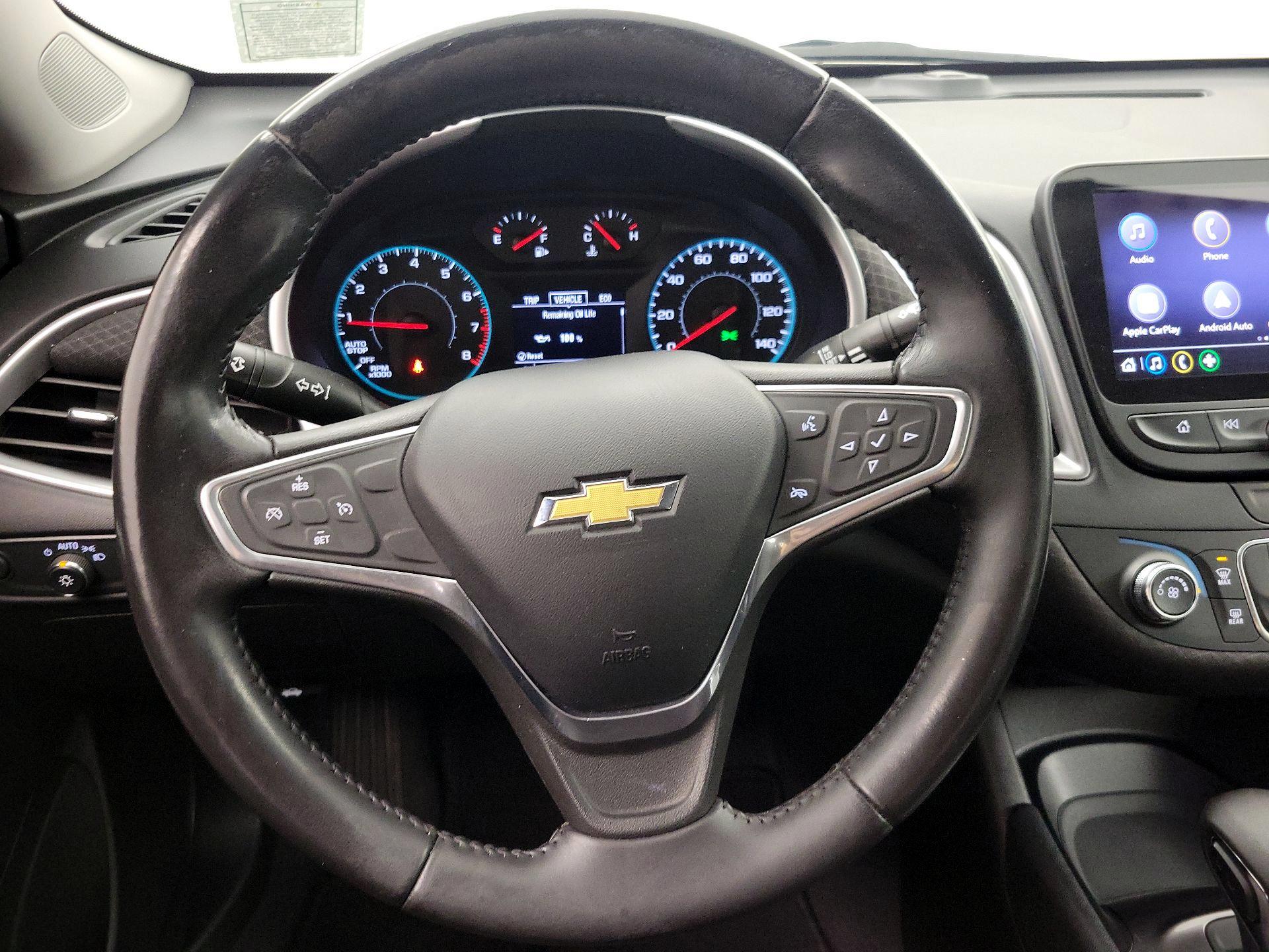 Thumbnail: 2022 Chevrolet Malibu - 10