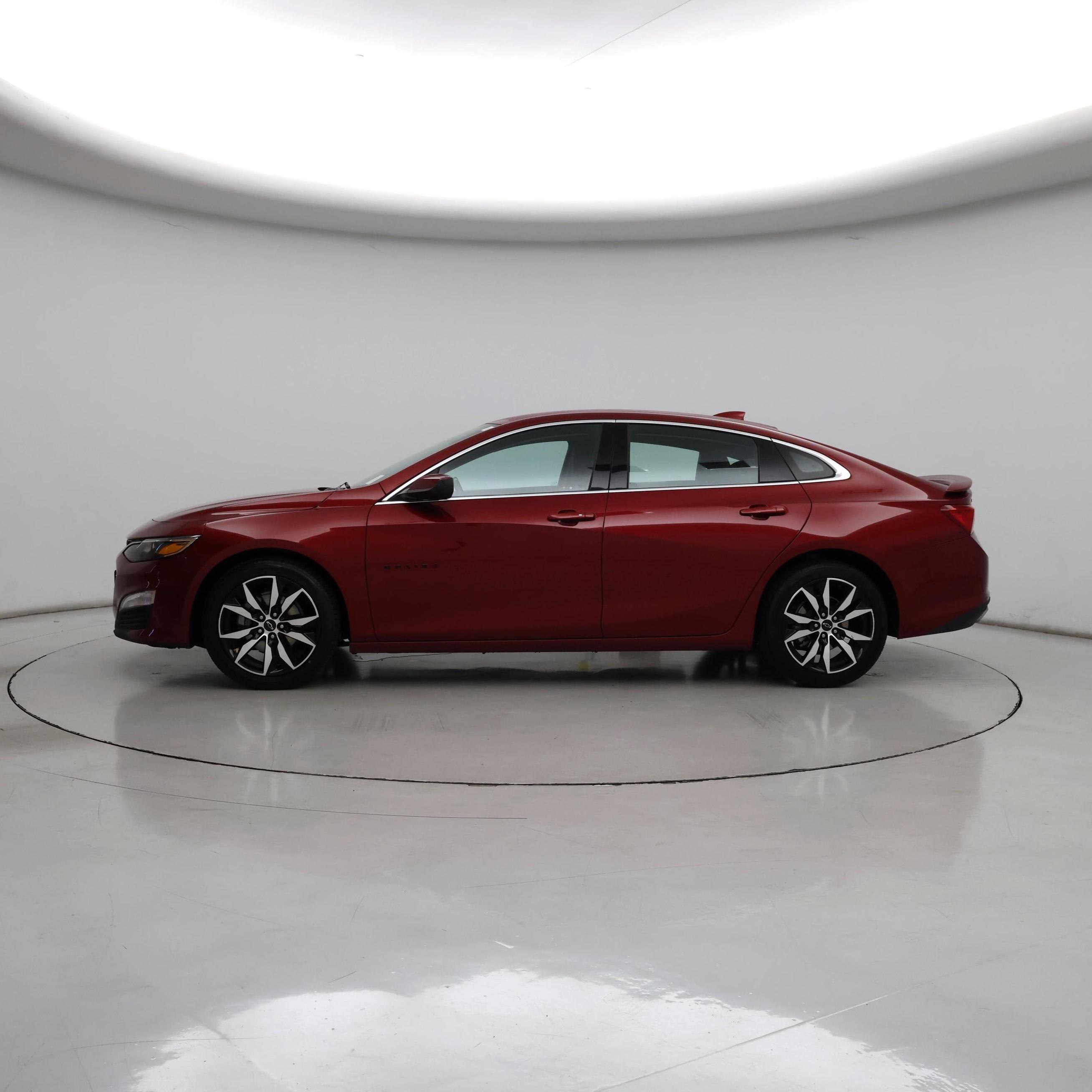 Thumbnail: 2022 Chevrolet Malibu - 3
