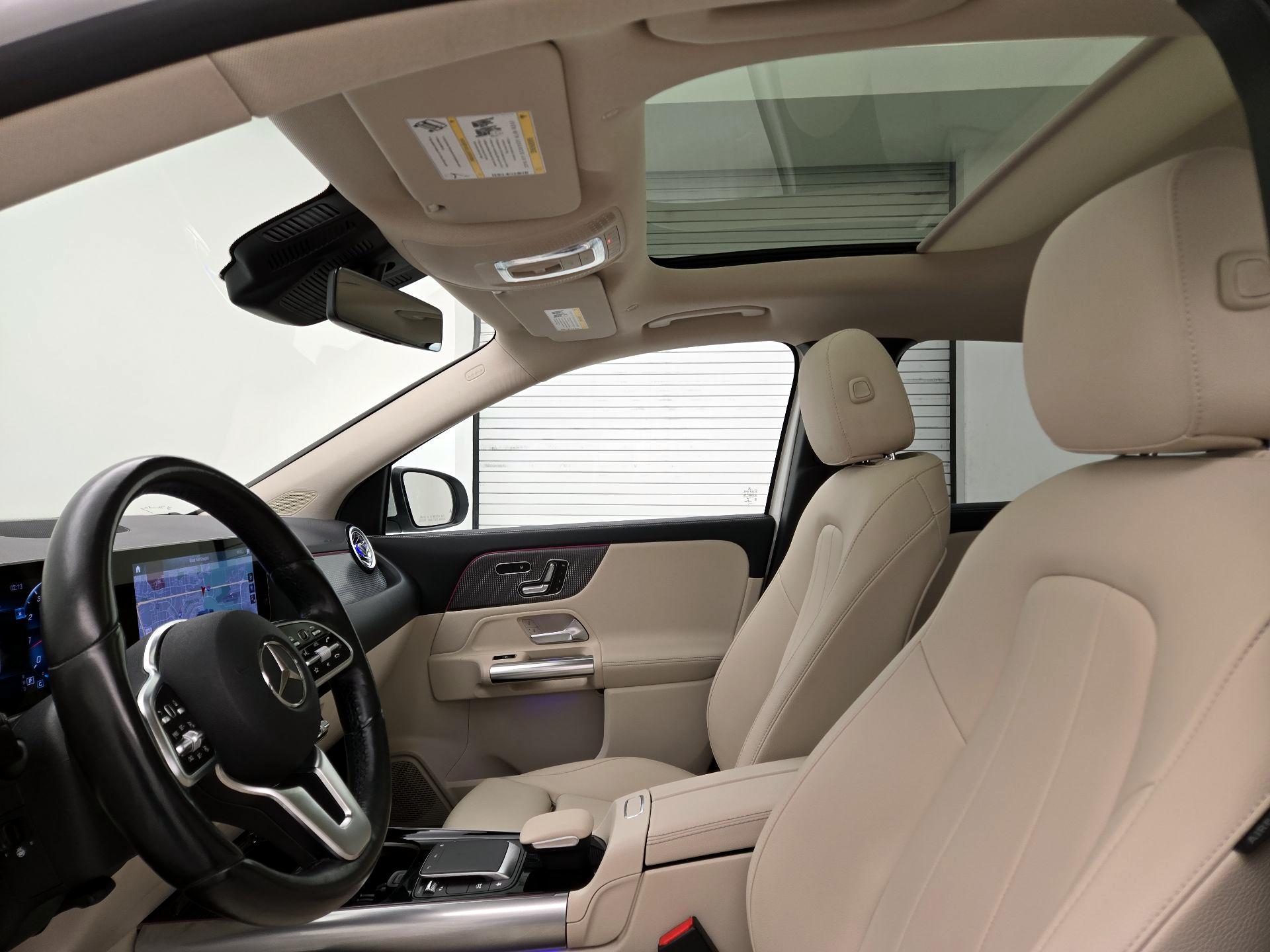 Thumbnail: 2021 Mercedes-Benz GLA - 20