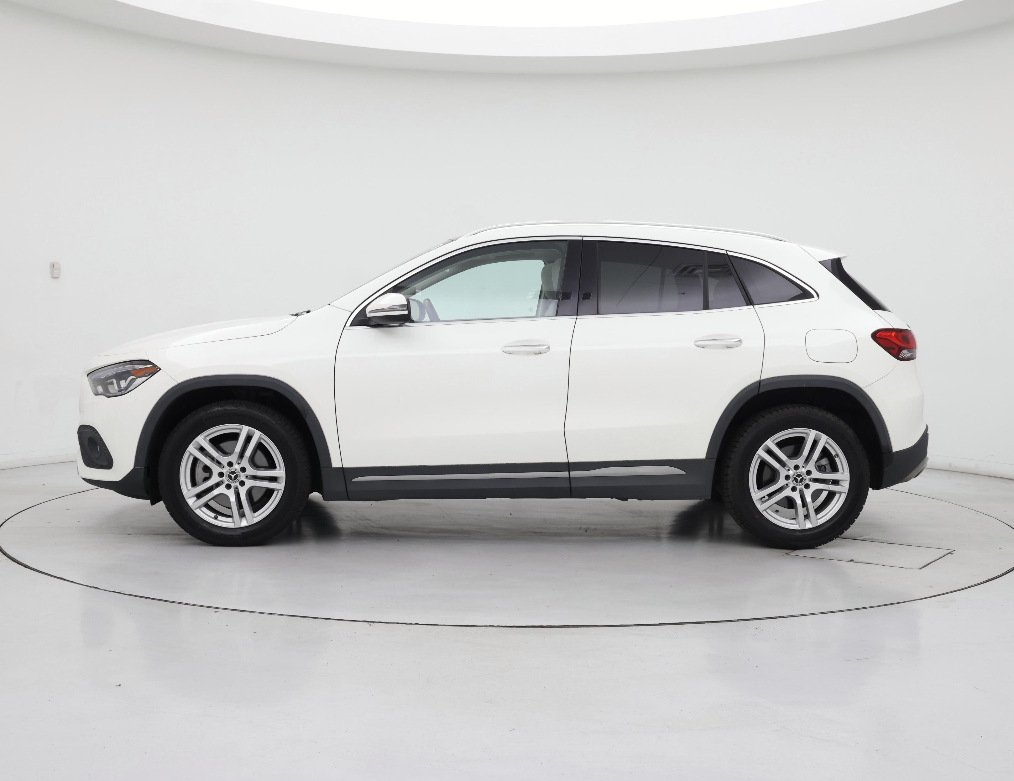 Thumbnail: 2021 Mercedes-Benz GLA - 3