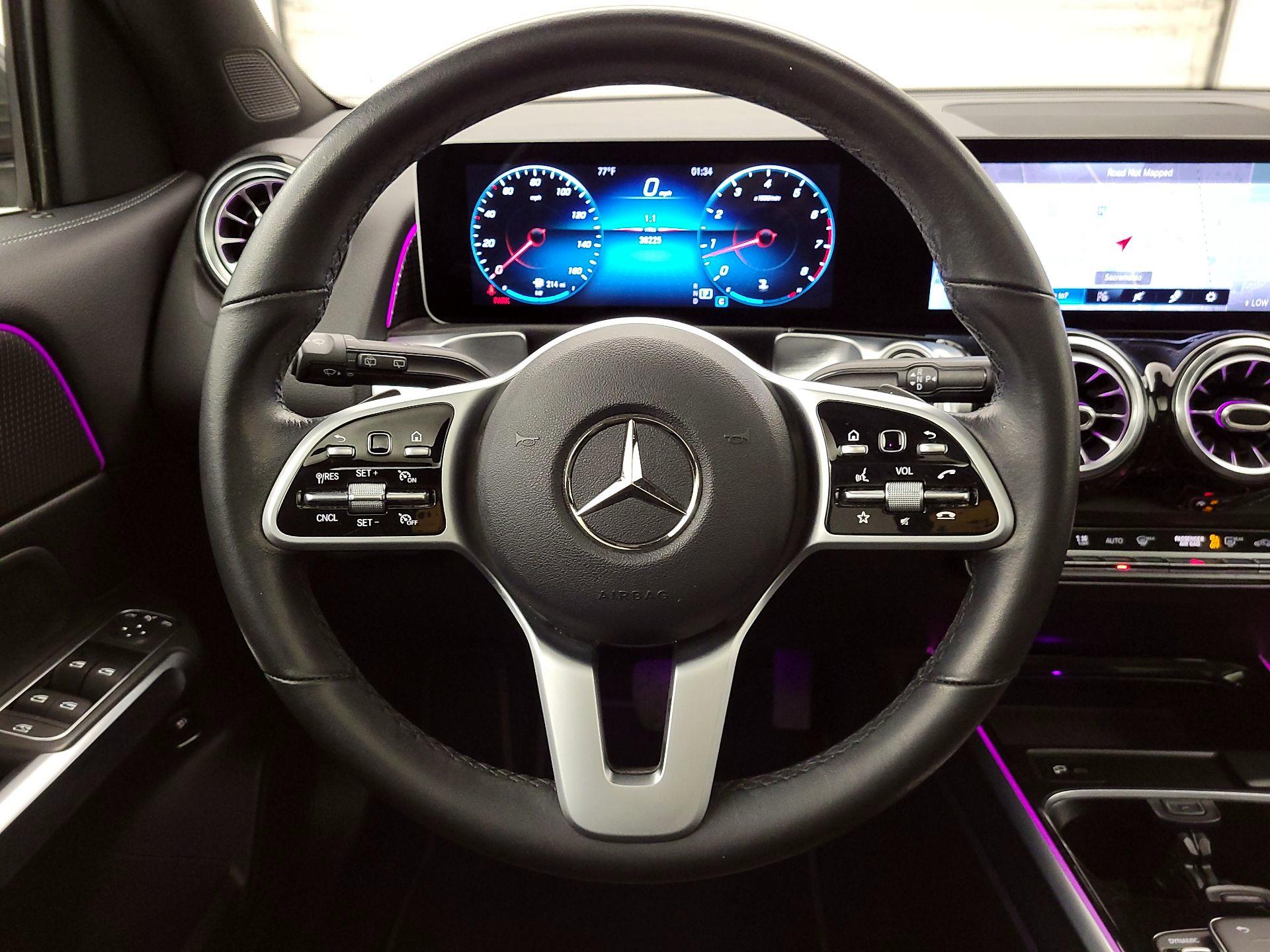 Thumbnail: 2021 Mercedes-Benz GLB - 10