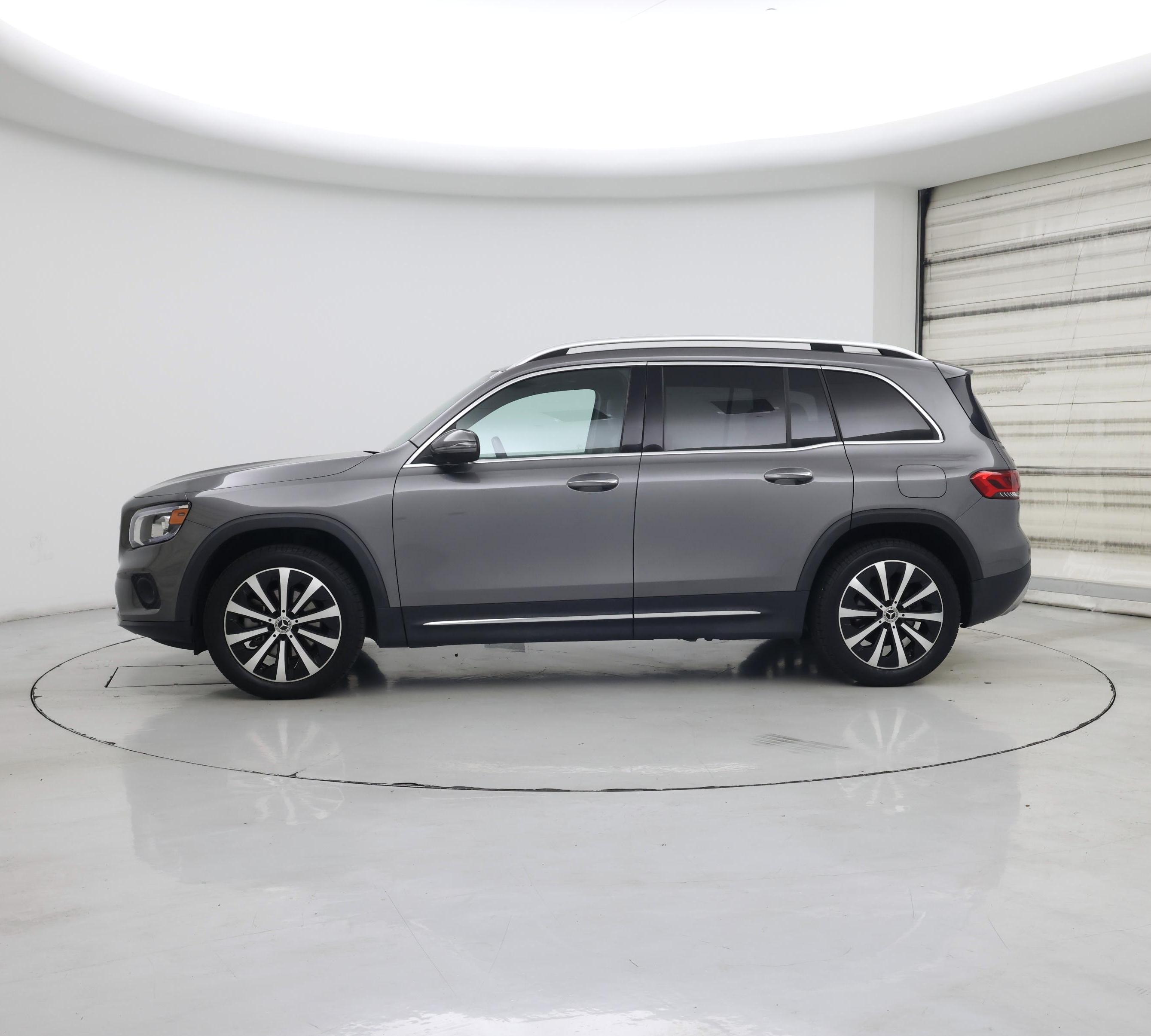 Thumbnail: 2021 Mercedes-Benz GLB - 3