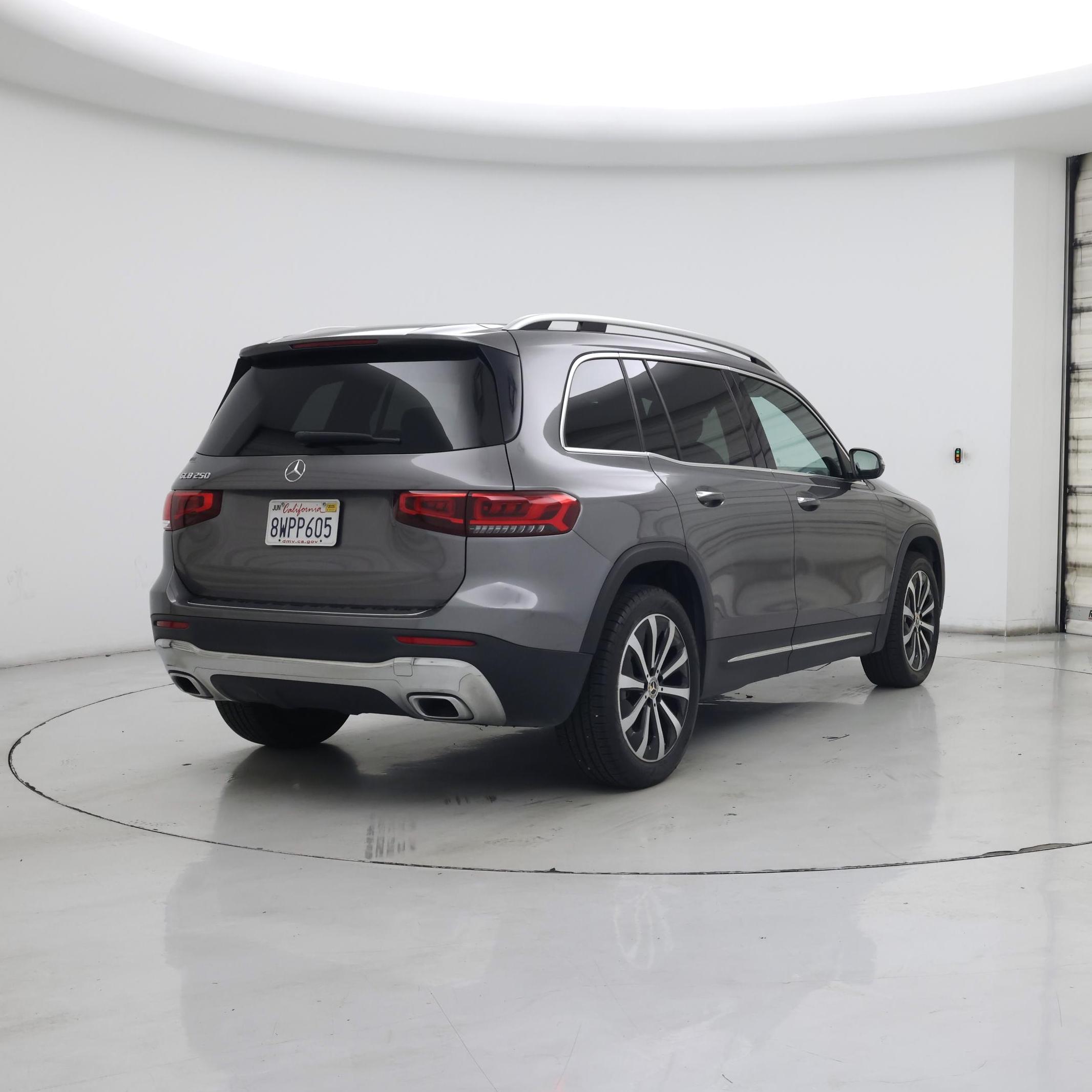 Thumbnail: 2021 Mercedes-Benz GLB - 8
