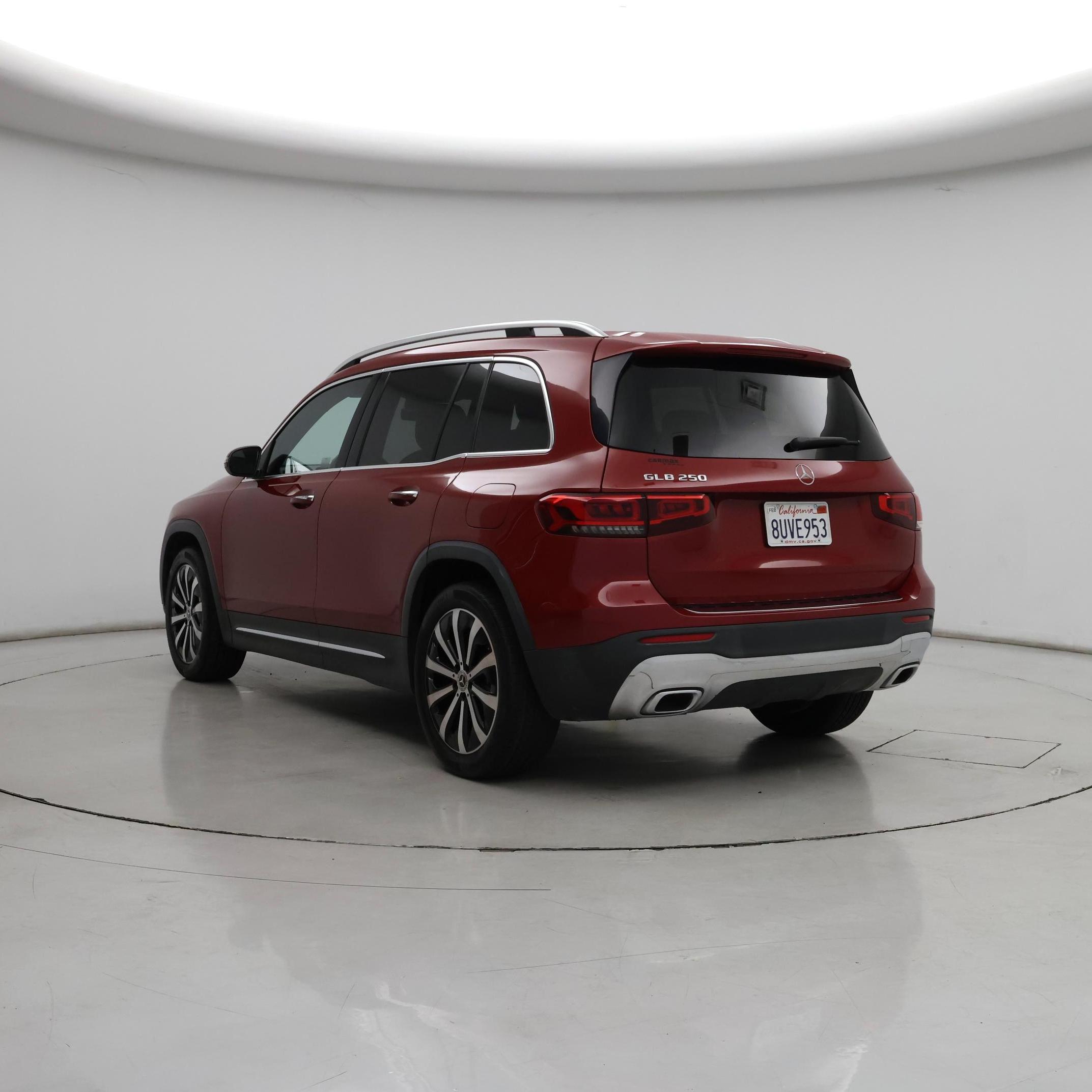 Thumbnail: 2021 Mercedes-Benz GLB - 2