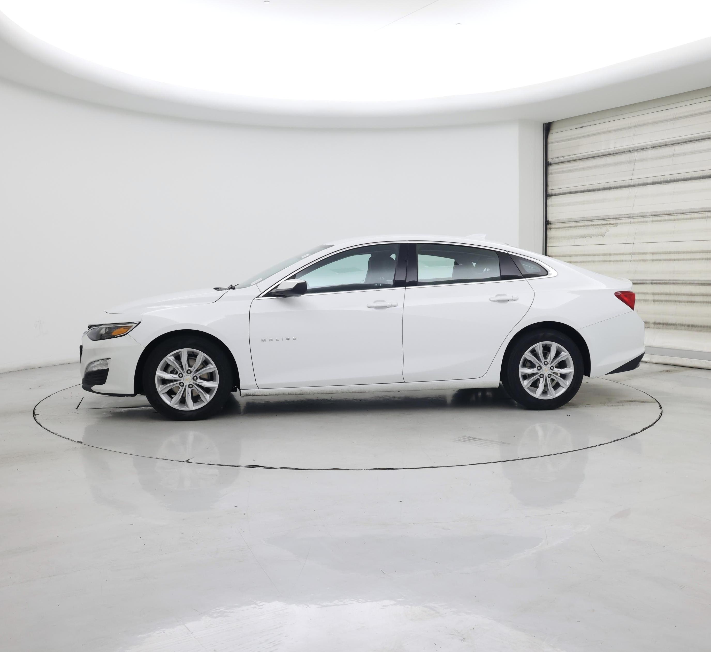 Thumbnail: 2023 Chevrolet Malibu - 3