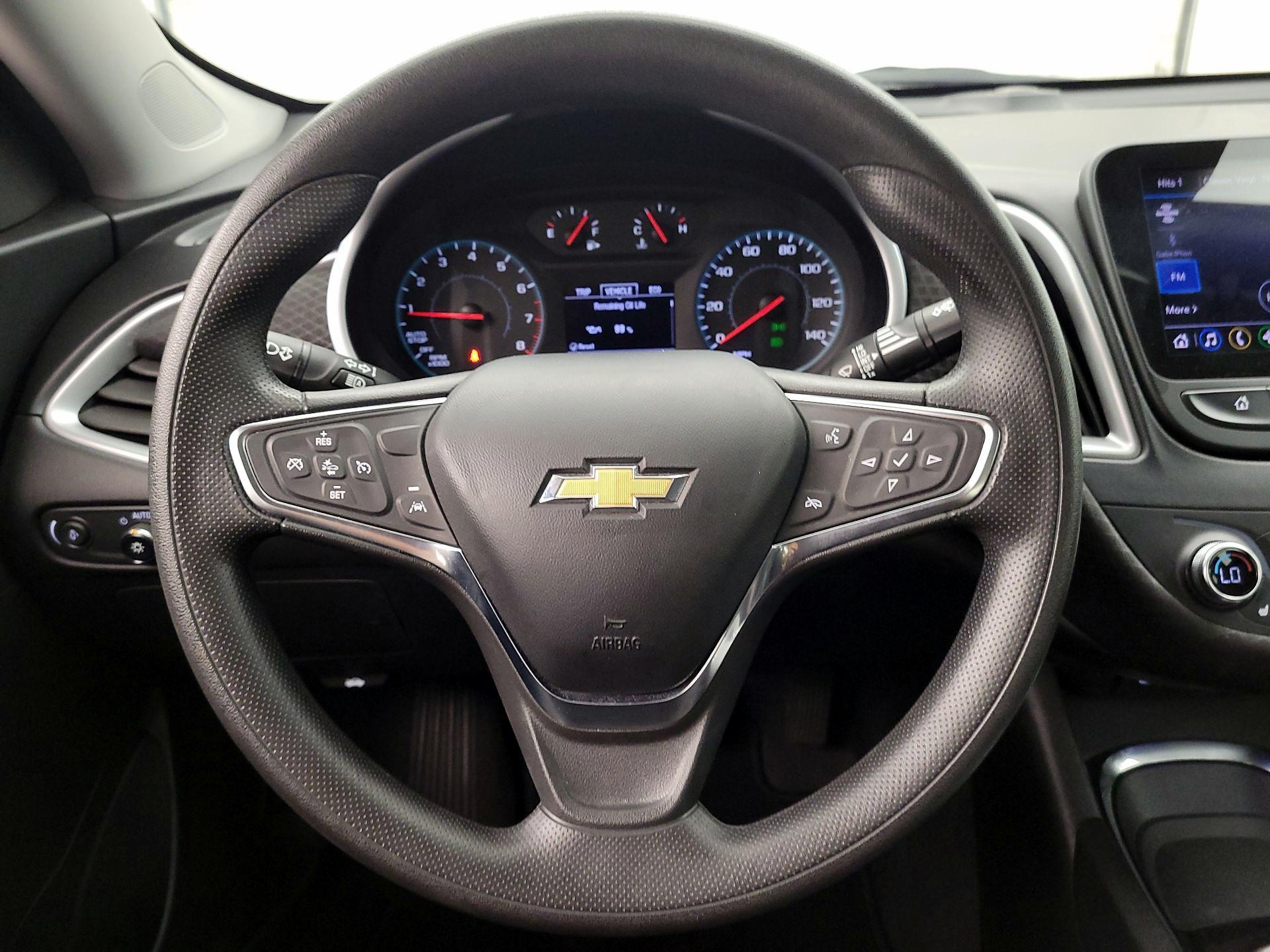 Thumbnail: 2023 Chevrolet Malibu - 10