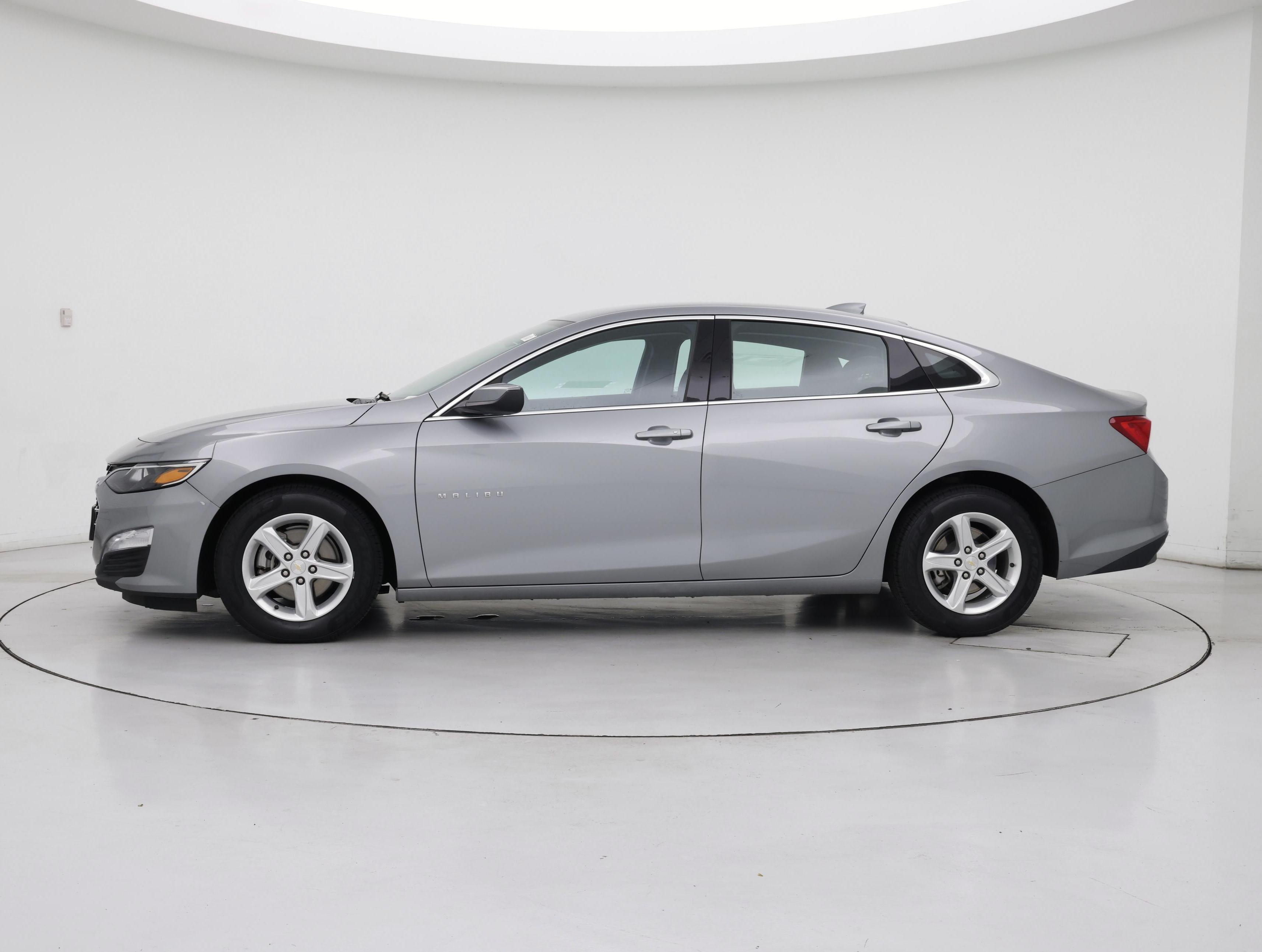 Thumbnail: 2023 Chevrolet Malibu - 3