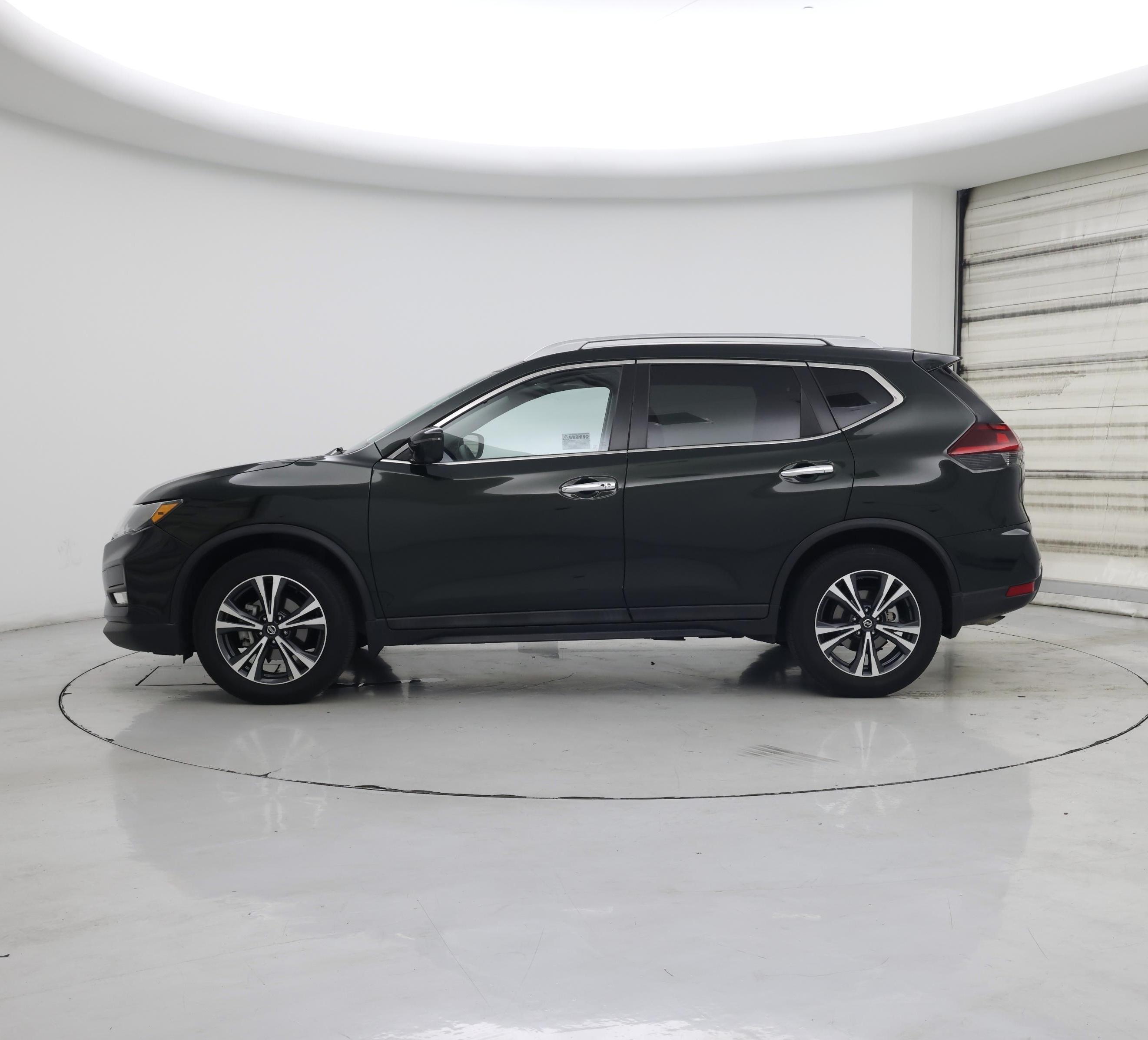 Thumbnail: 2020 Nissan Rogue - 3