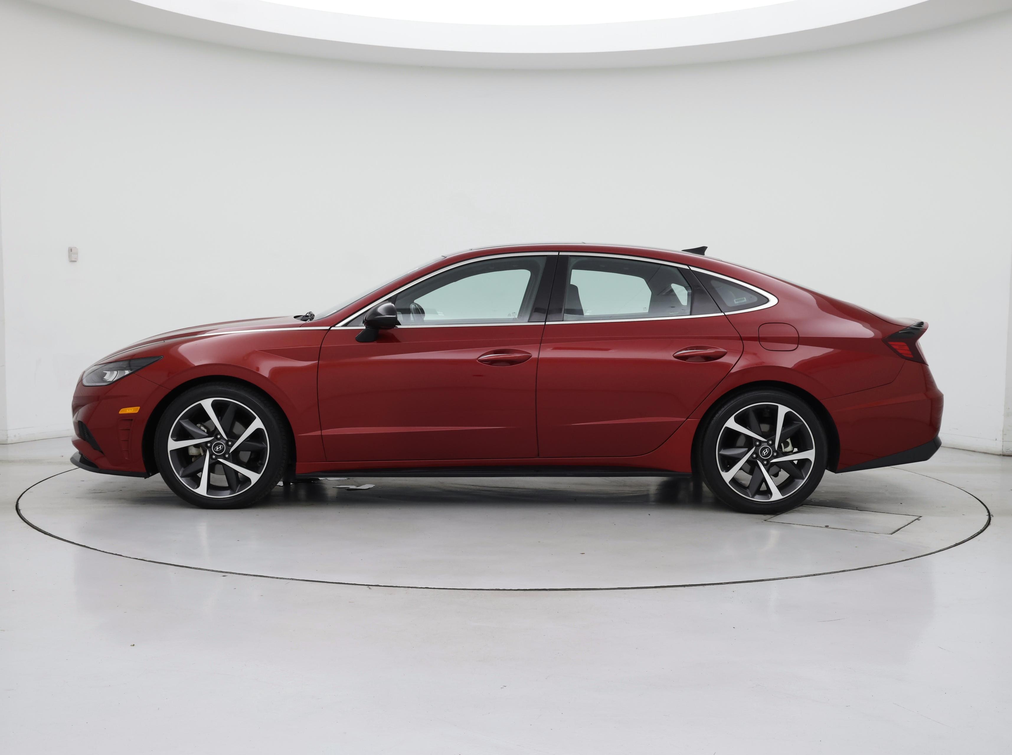 Thumbnail: 2023 Hyundai Sonata - 3
