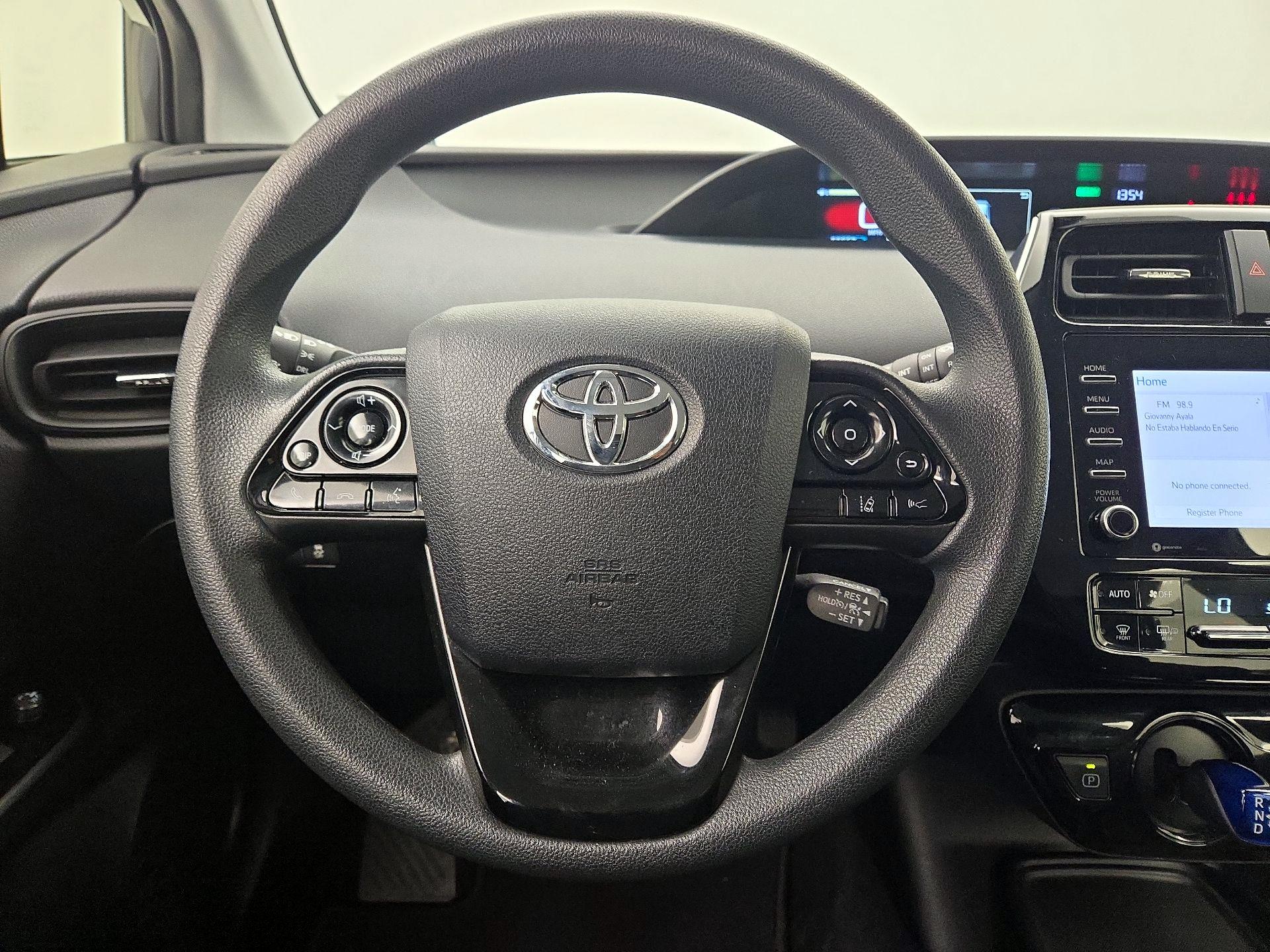 Thumbnail: 2022 Toyota Prius - 10