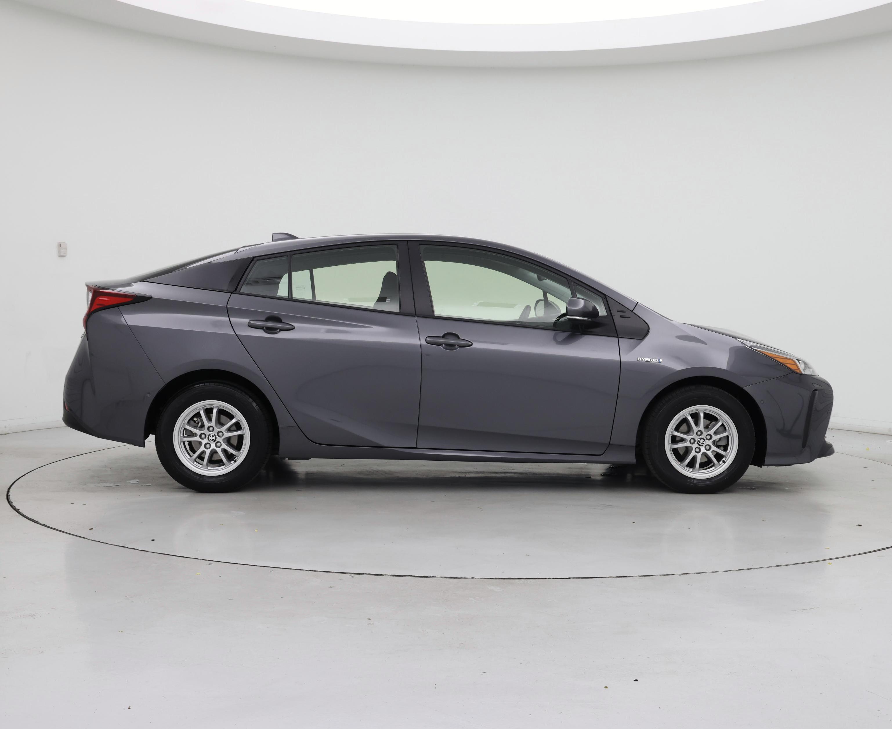 Thumbnail: 2022 Toyota Prius - 7