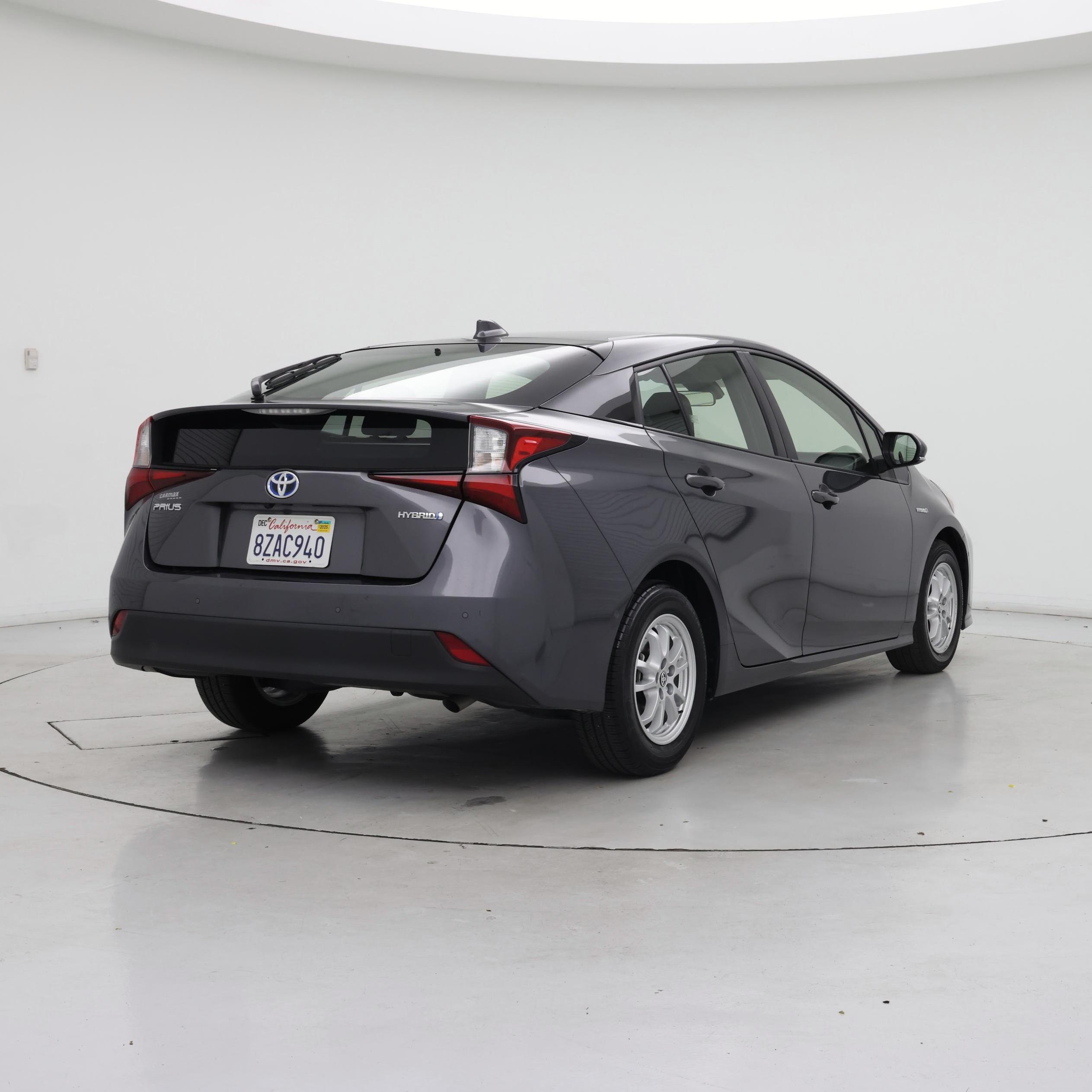 Thumbnail: 2022 Toyota Prius - 8