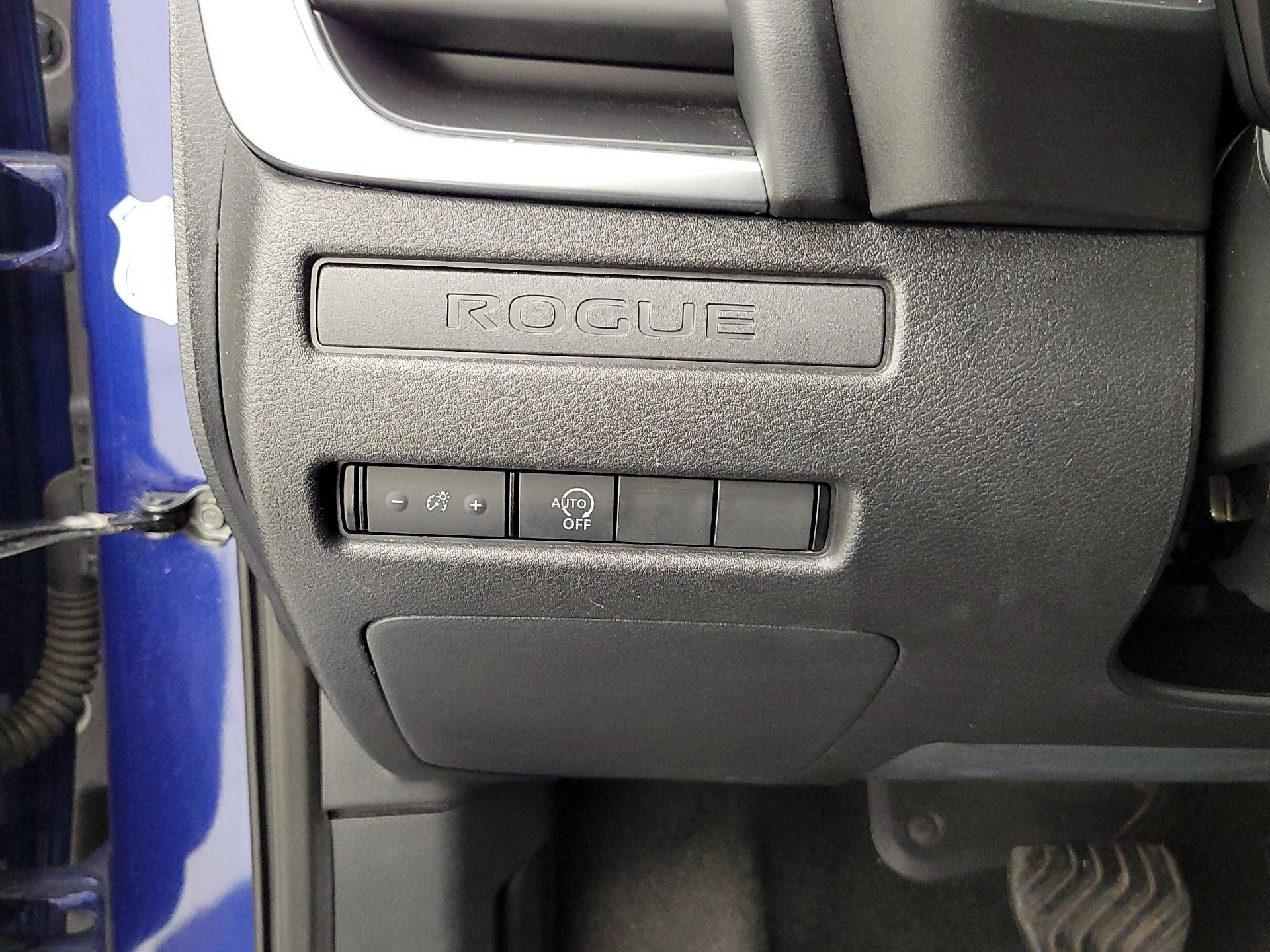 Thumbnail: 2023 Nissan Rogue - 13