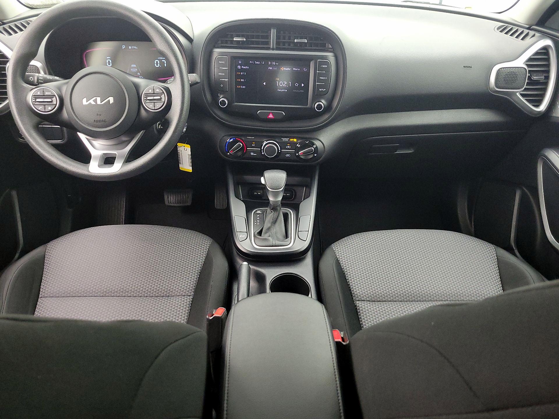 Thumbnail: 2023 Kia Soul - 9