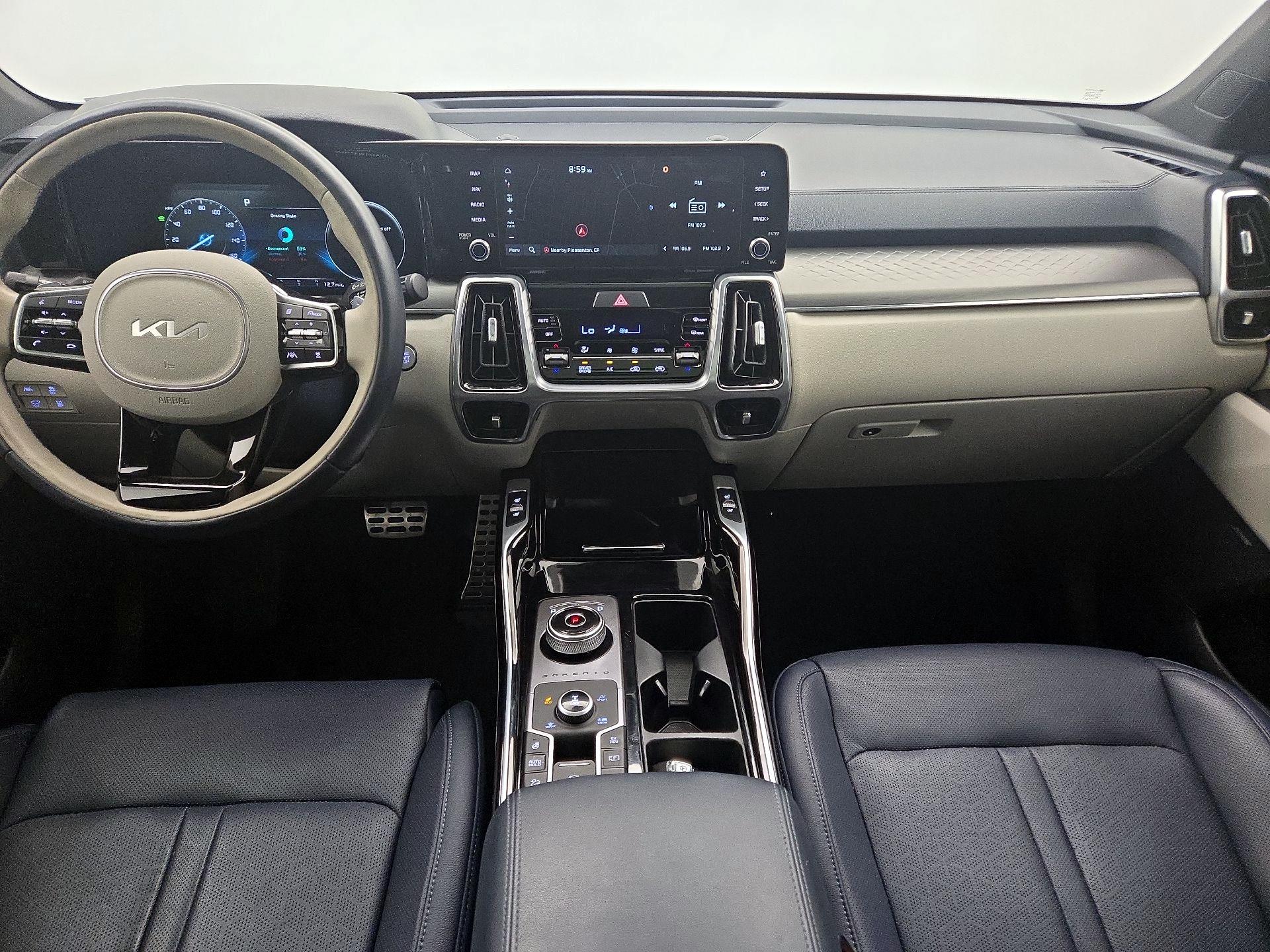 Thumbnail: 2023 Kia Sorento - 9
