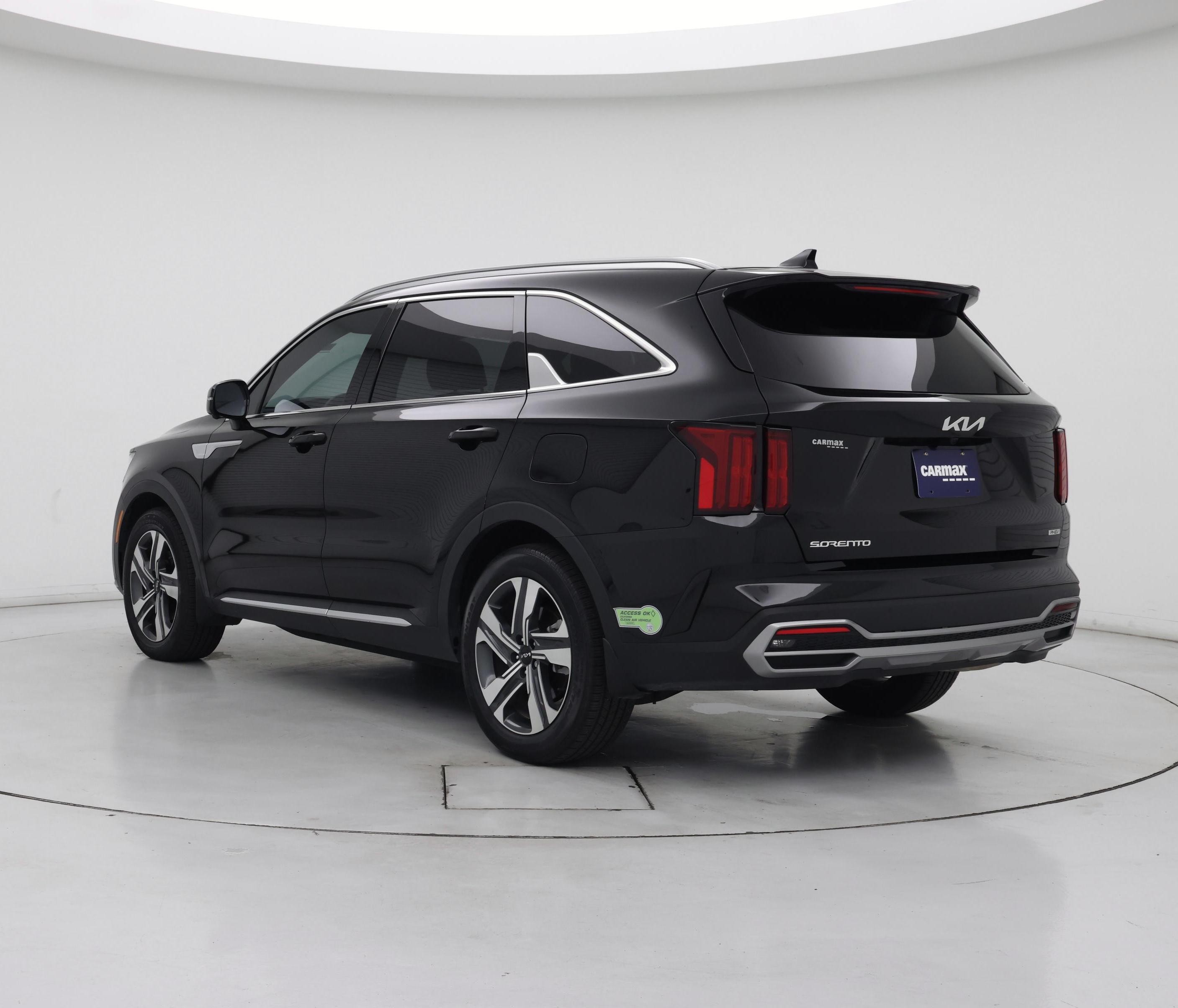 Thumbnail: 2023 Kia Sorento - 2