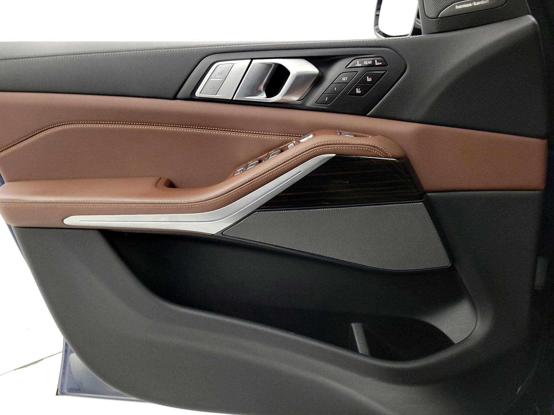 Thumbnail: 2020 BMW X7 - 12