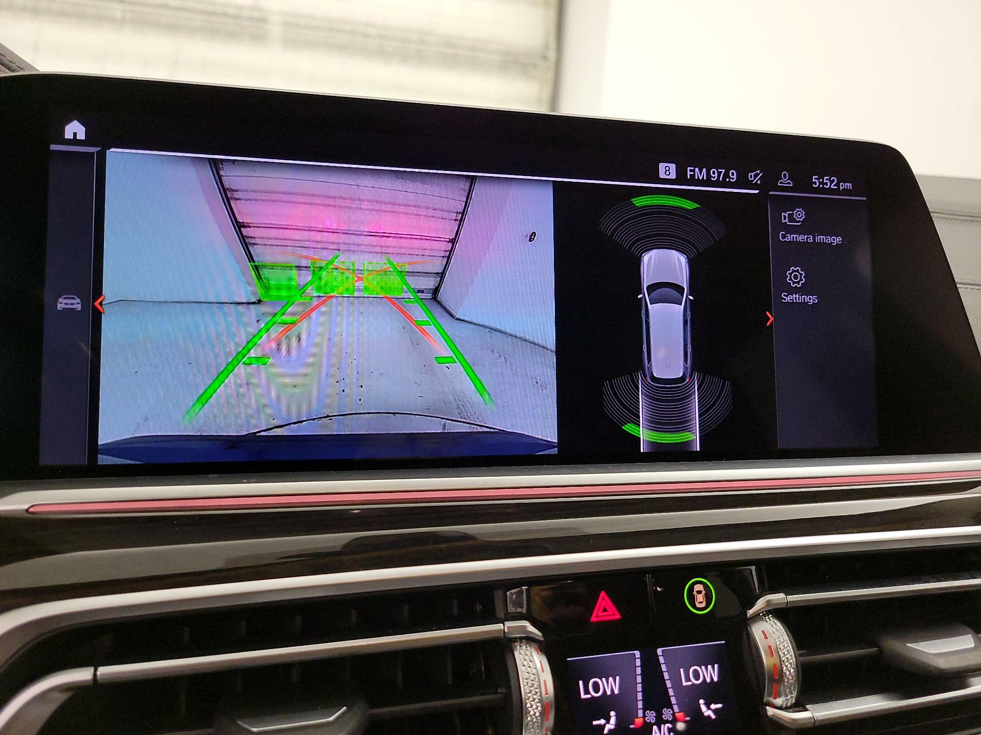 Thumbnail: 2020 BMW X7 - 15