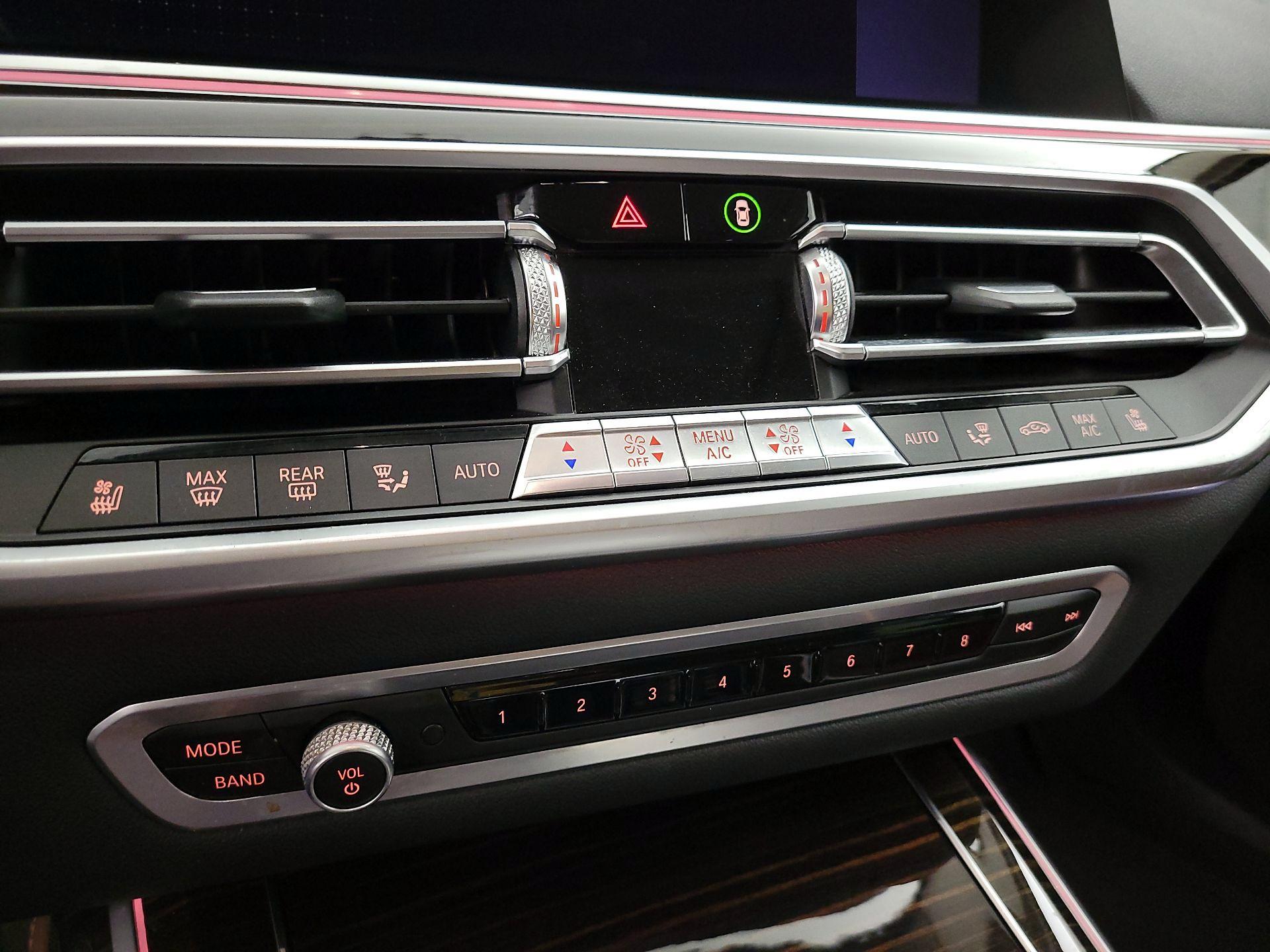 Thumbnail: 2020 BMW X7 - 17