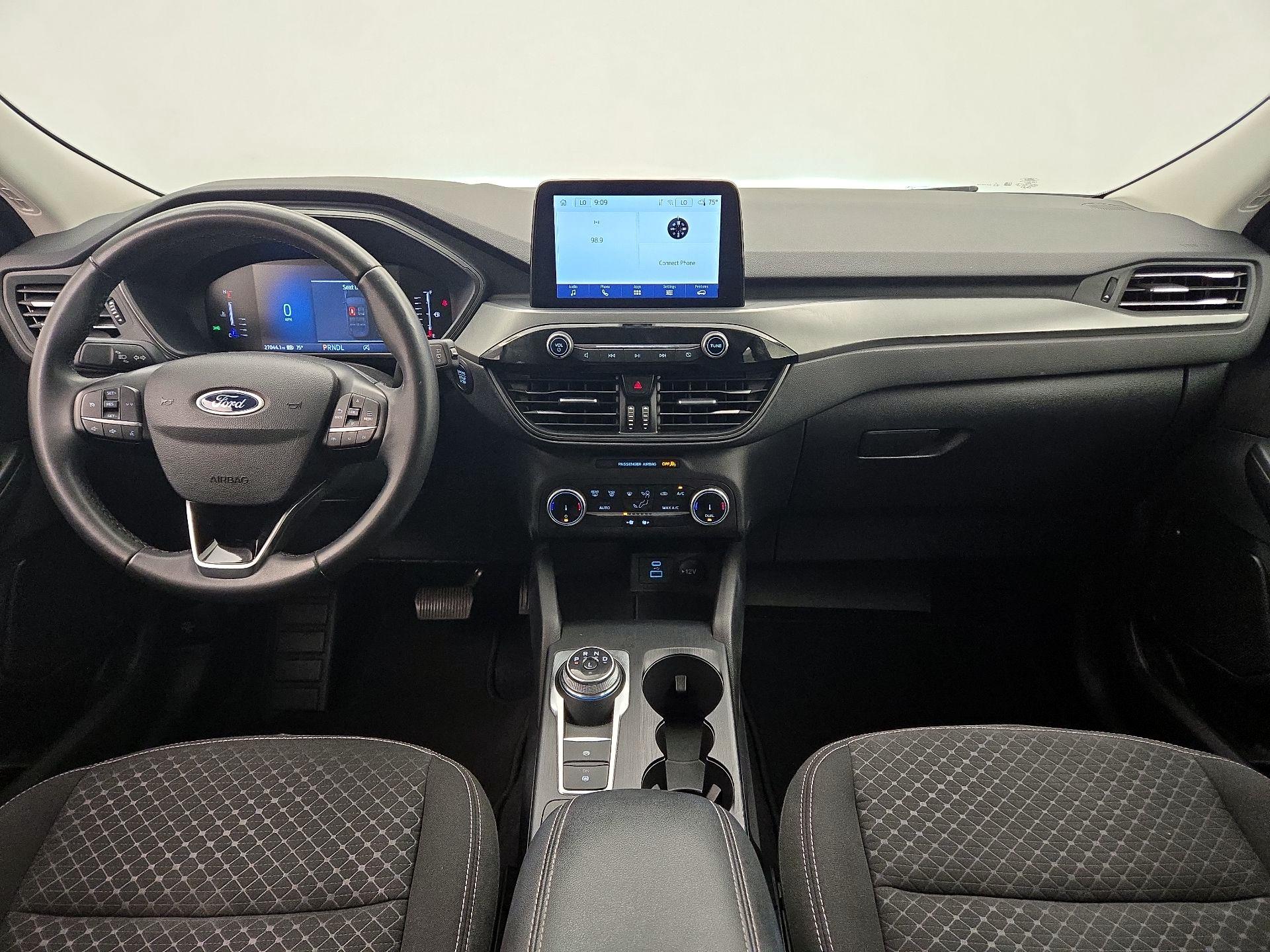 Thumbnail: 2023 Ford Escape - 9