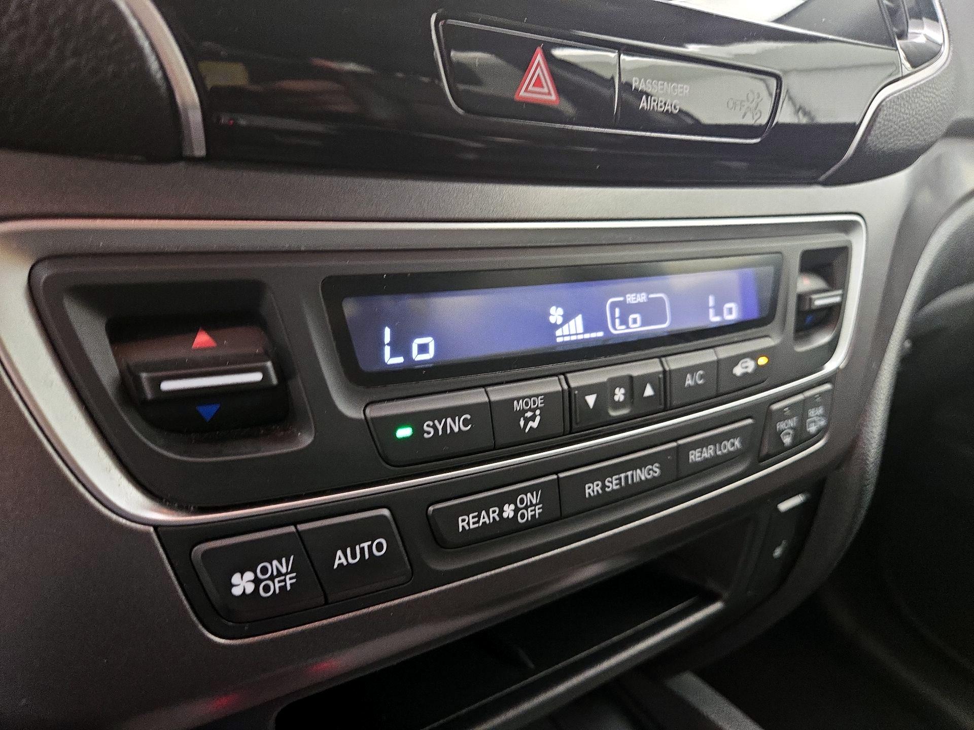 Thumbnail: 2021 Honda Pilot - 16