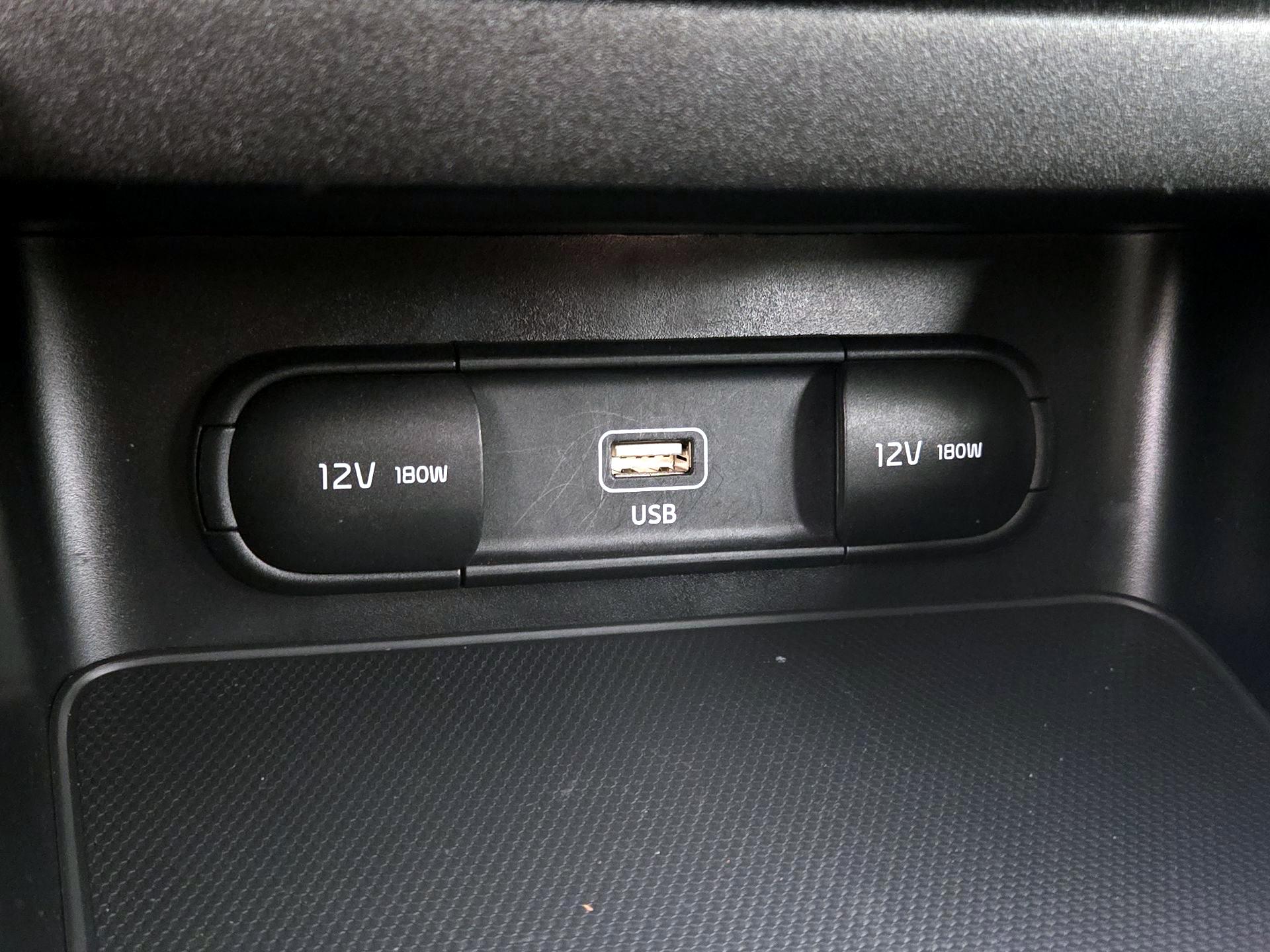 Thumbnail: 2022 Kia Forte - 18