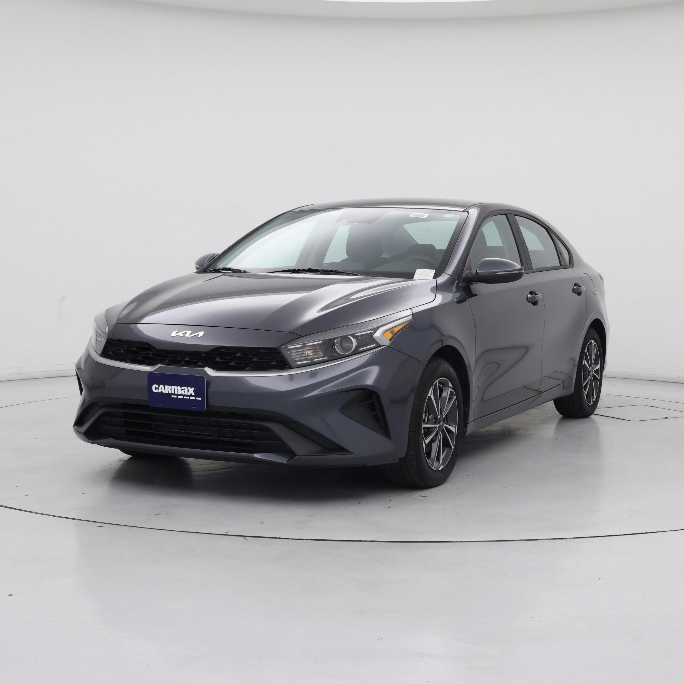 Thumbnail: 2022 Kia Forte - 4