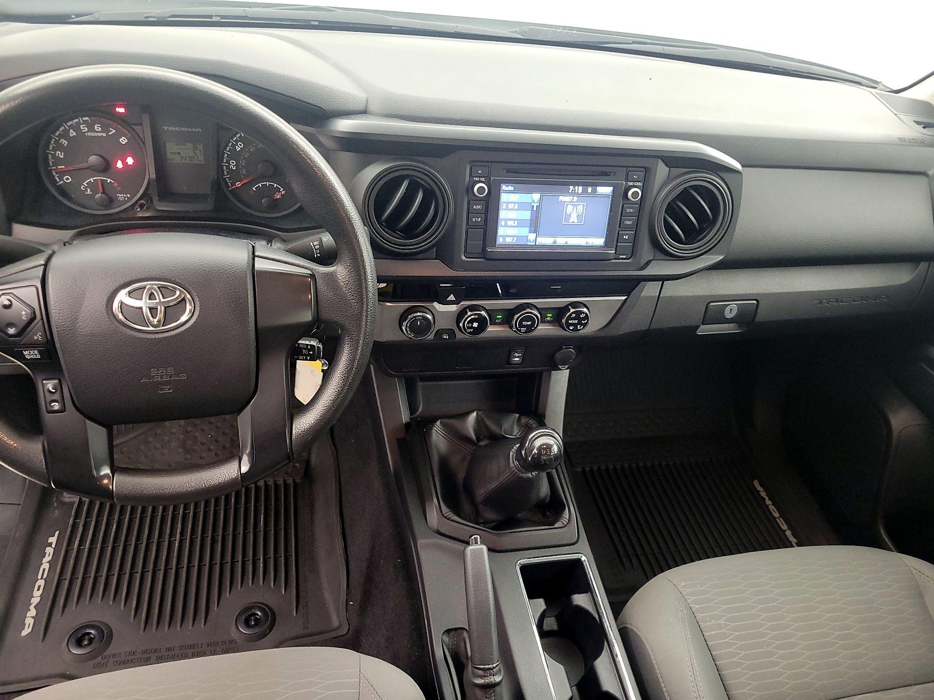 Thumbnail: 2017 Toyota Tacoma - 9