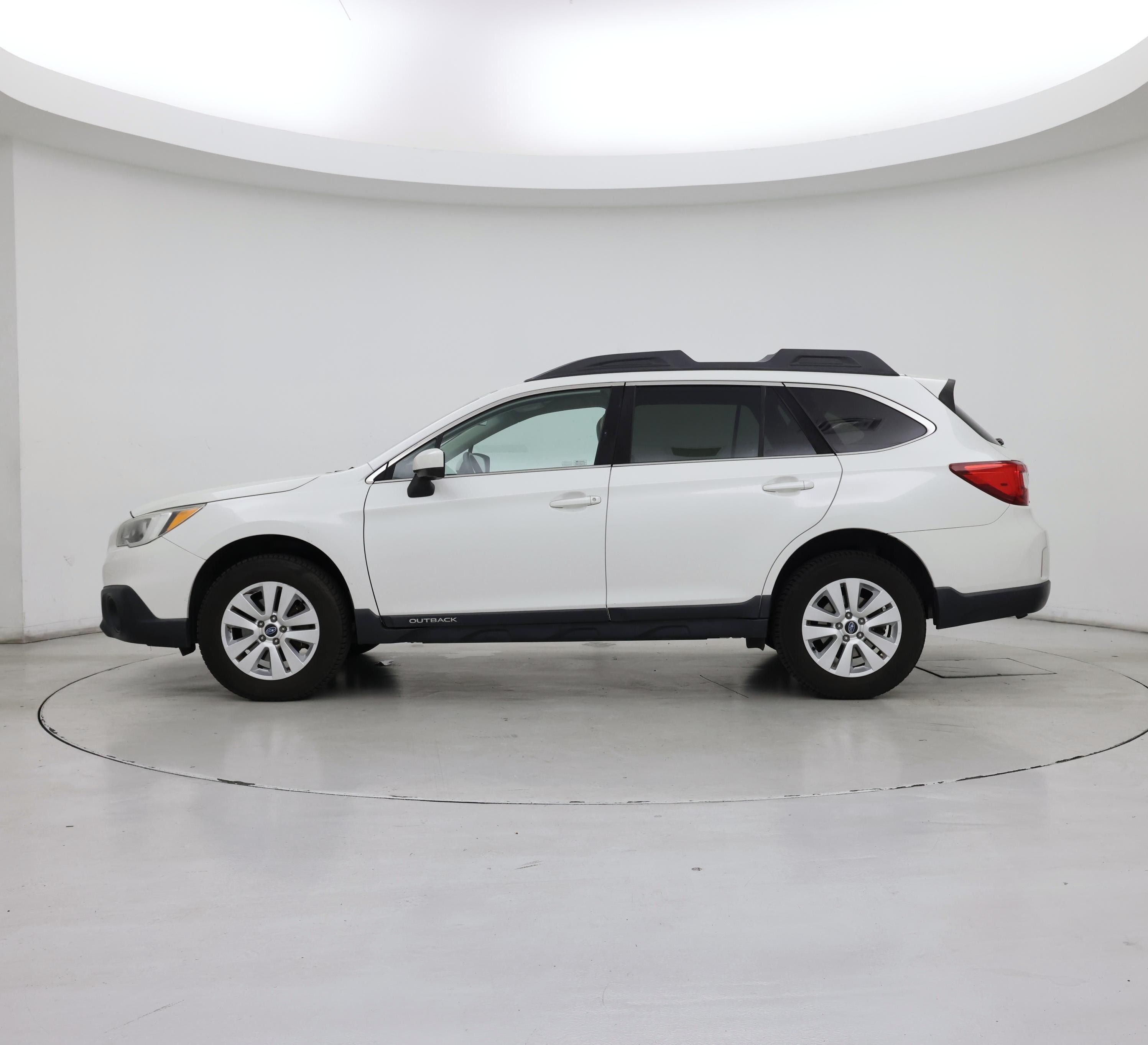 Thumbnail: 2017 Subaru Outback - 3