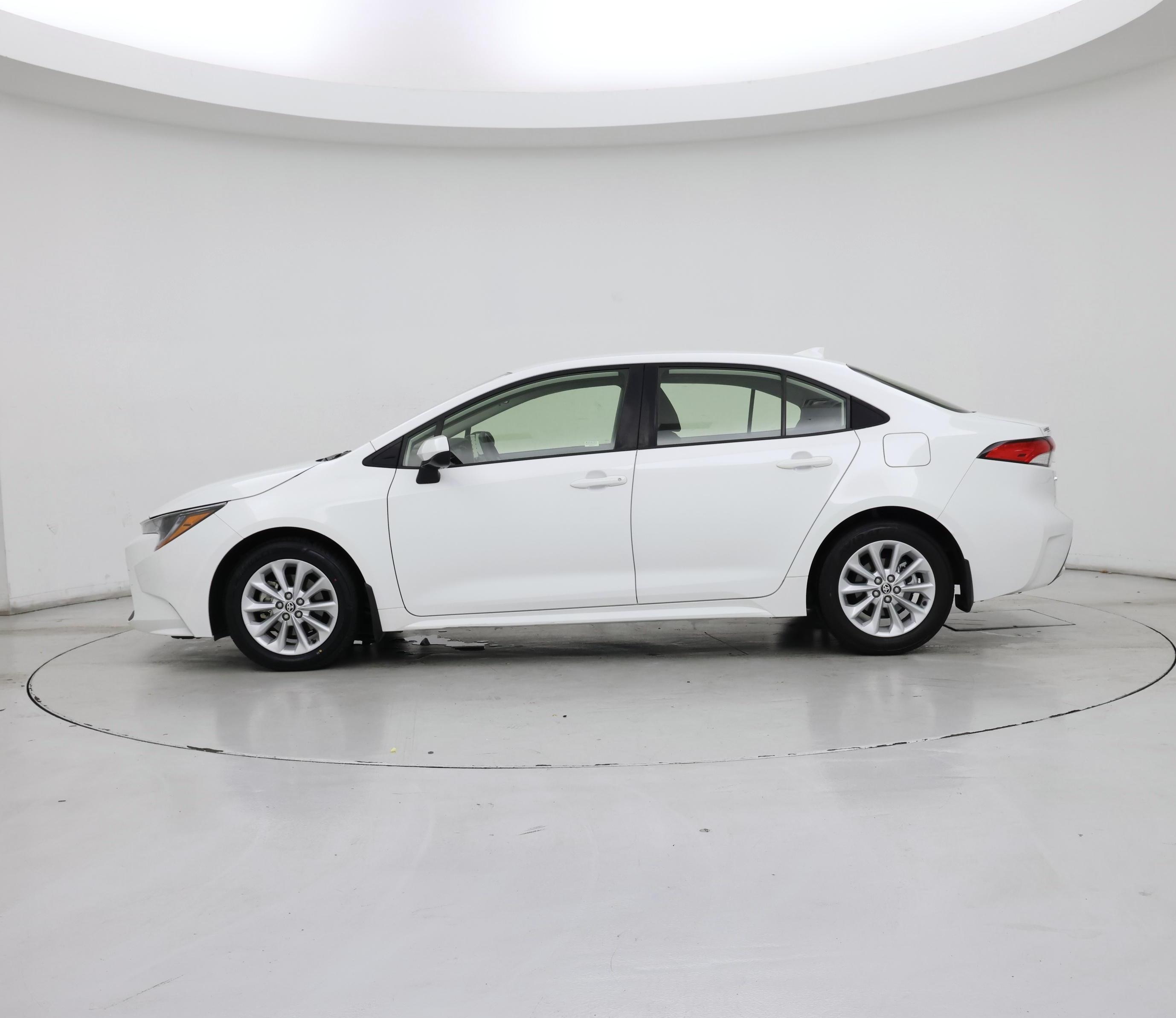 Thumbnail: 2022 Toyota Corolla - 3