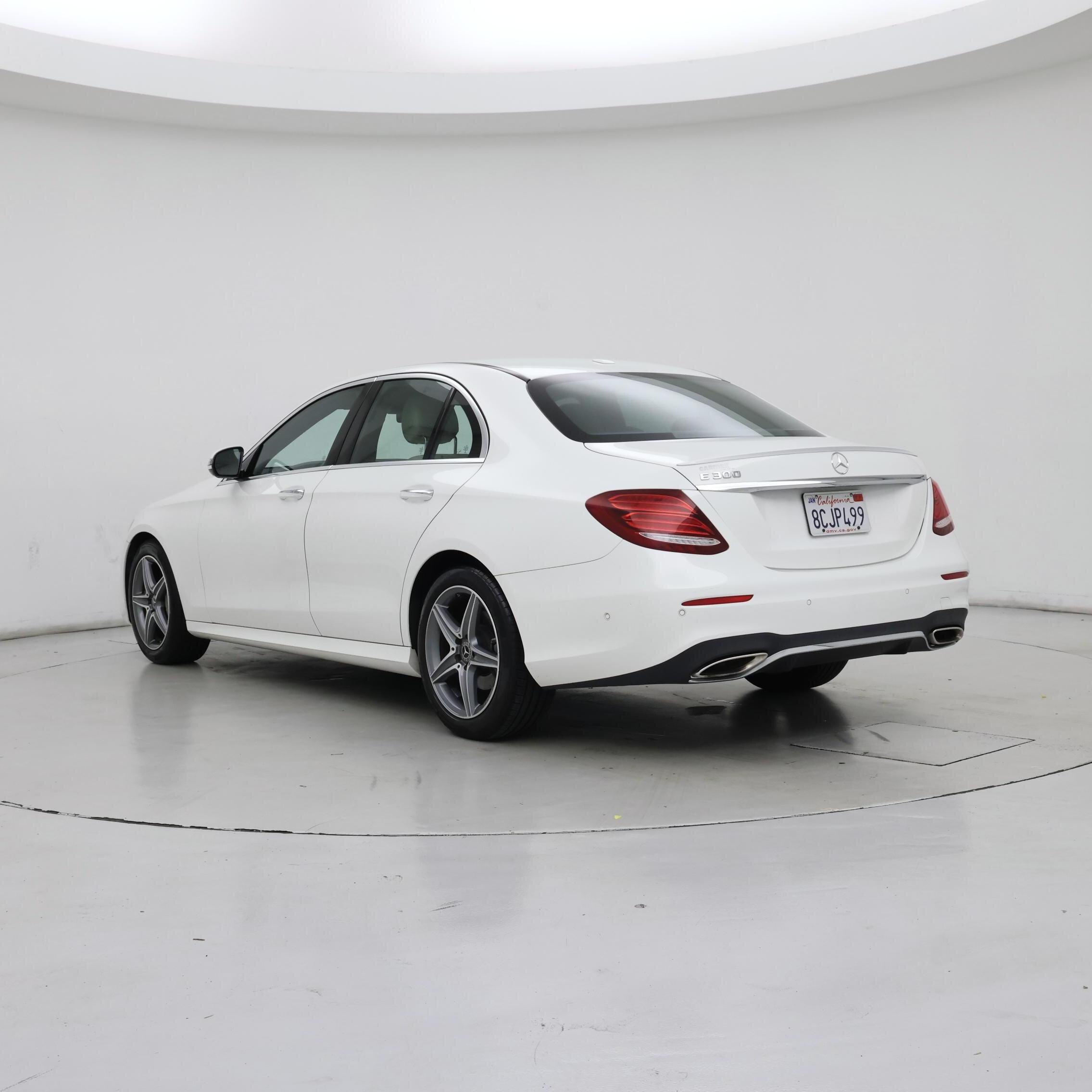 Thumbnail: 2018 Mercedes-Benz E-Class - 2