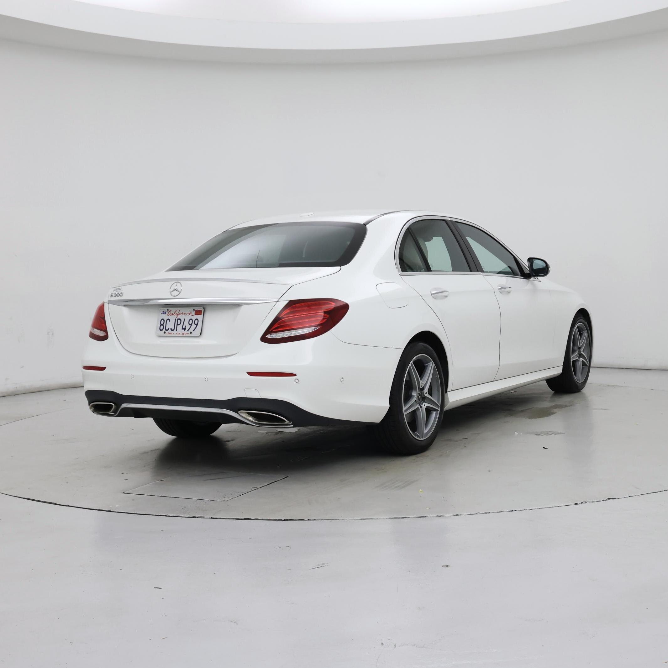 Thumbnail: 2018 Mercedes-Benz E-Class - 8