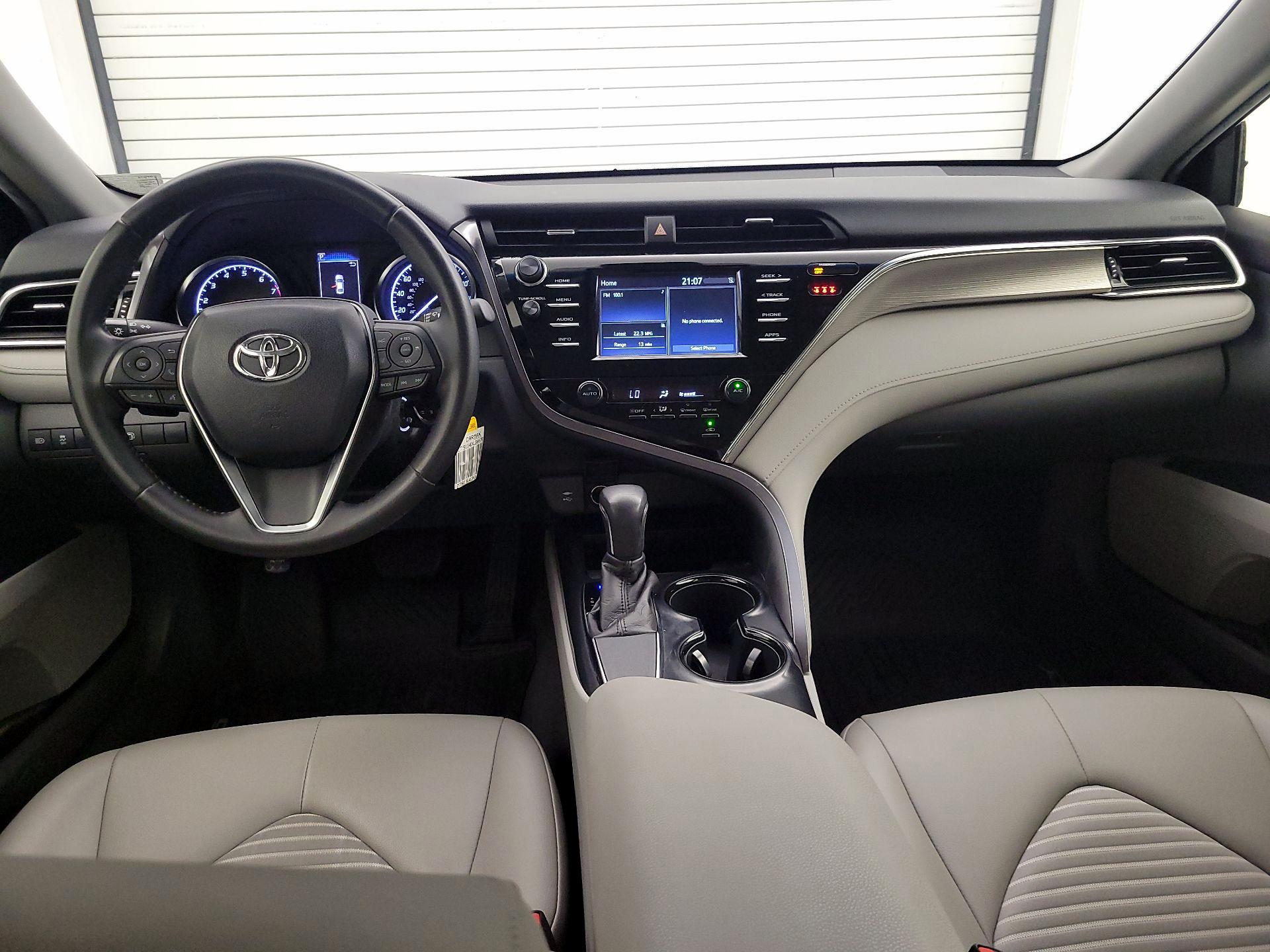 Thumbnail: 2018 Toyota Camry - 9