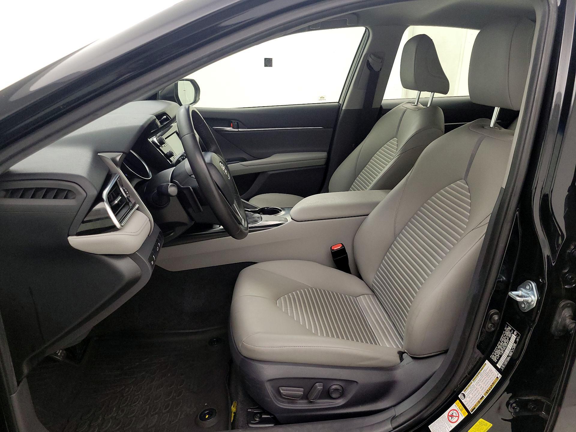 Thumbnail: 2018 Toyota Camry - 11