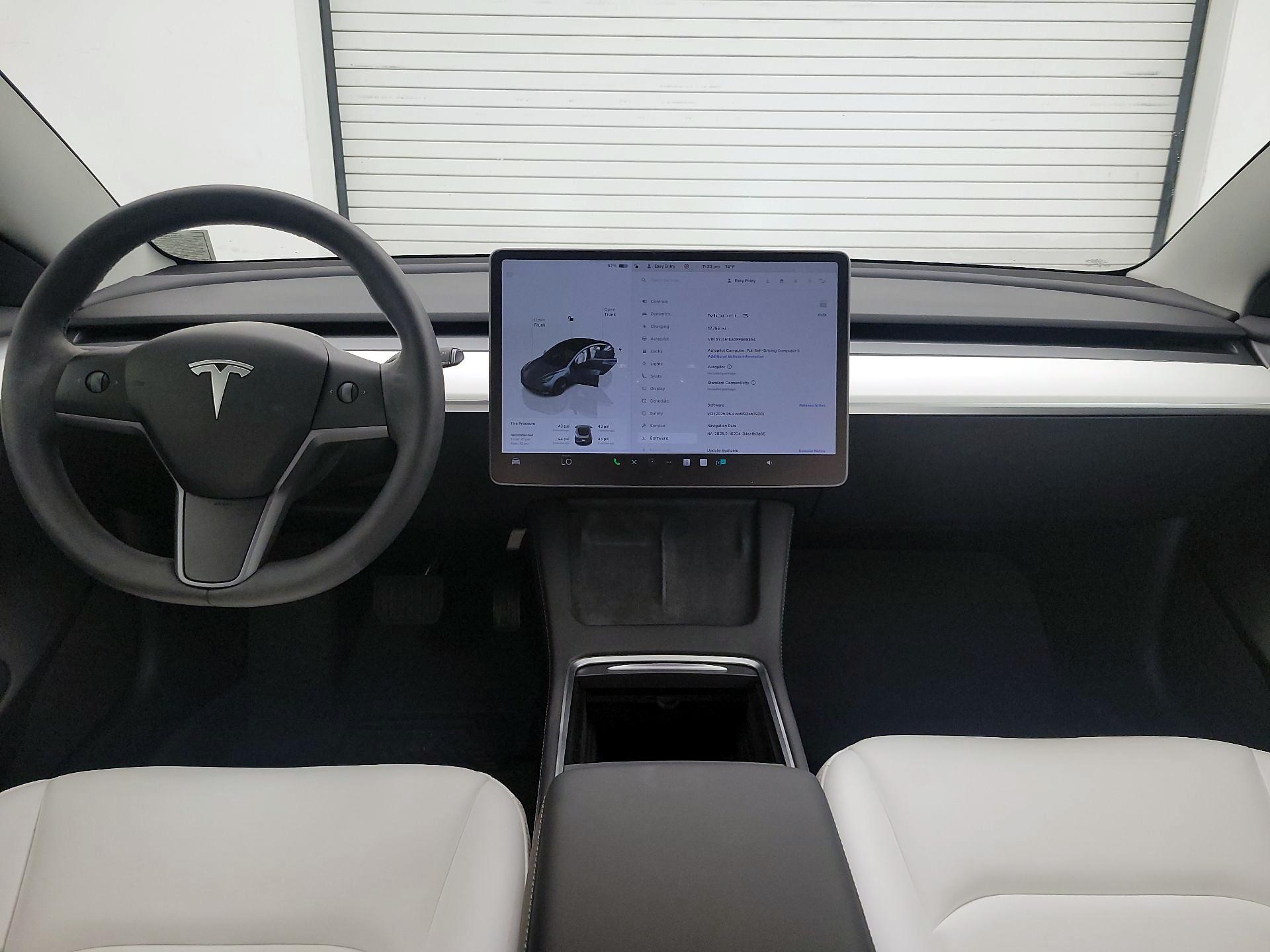 Thumbnail: 2023 Tesla Model 3 - 9