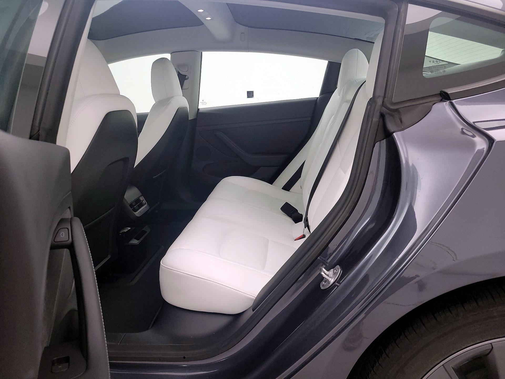 Thumbnail: 2023 Tesla Model 3 - 18