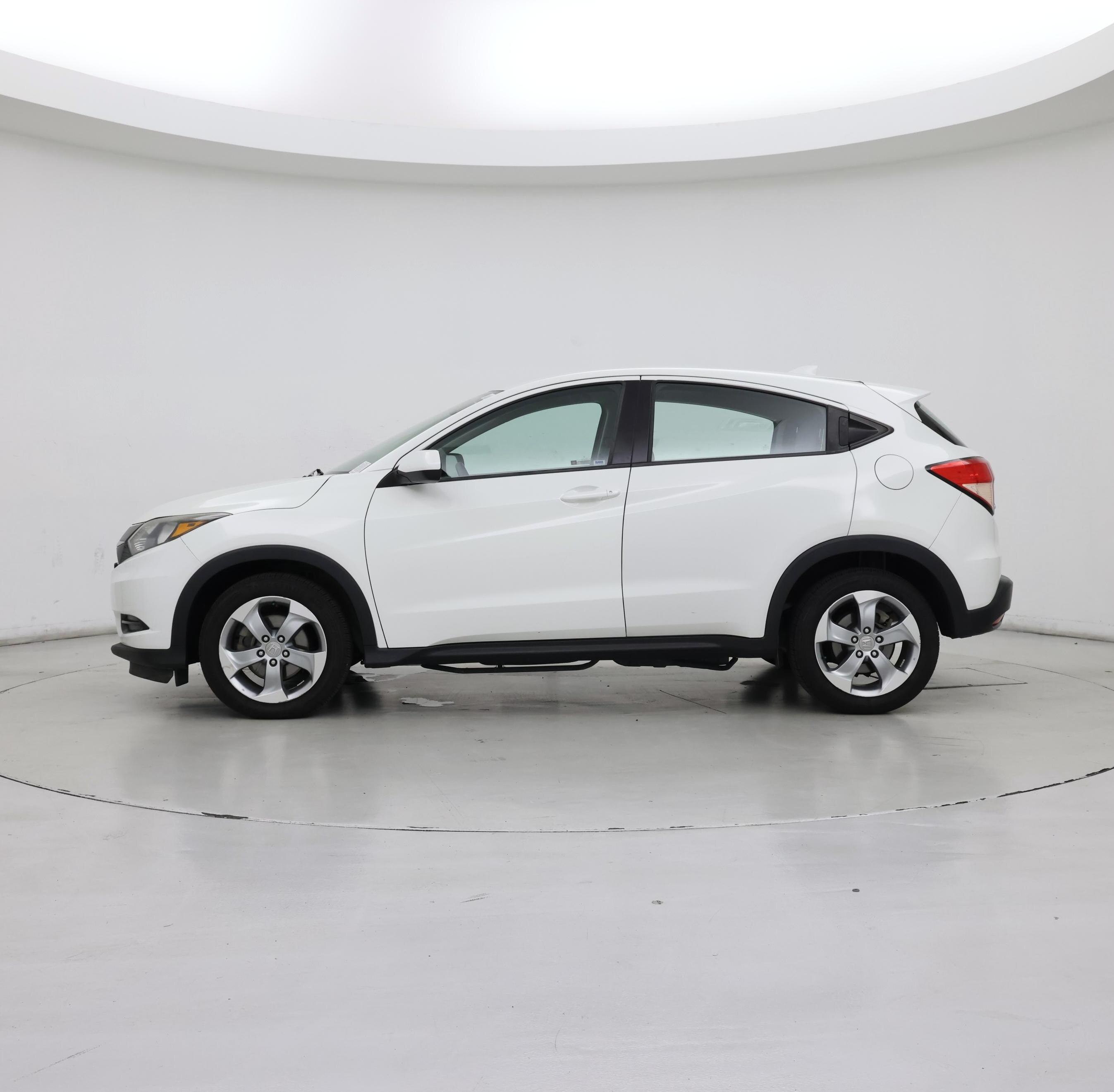 Thumbnail: 2017 Honda HR-V - 3