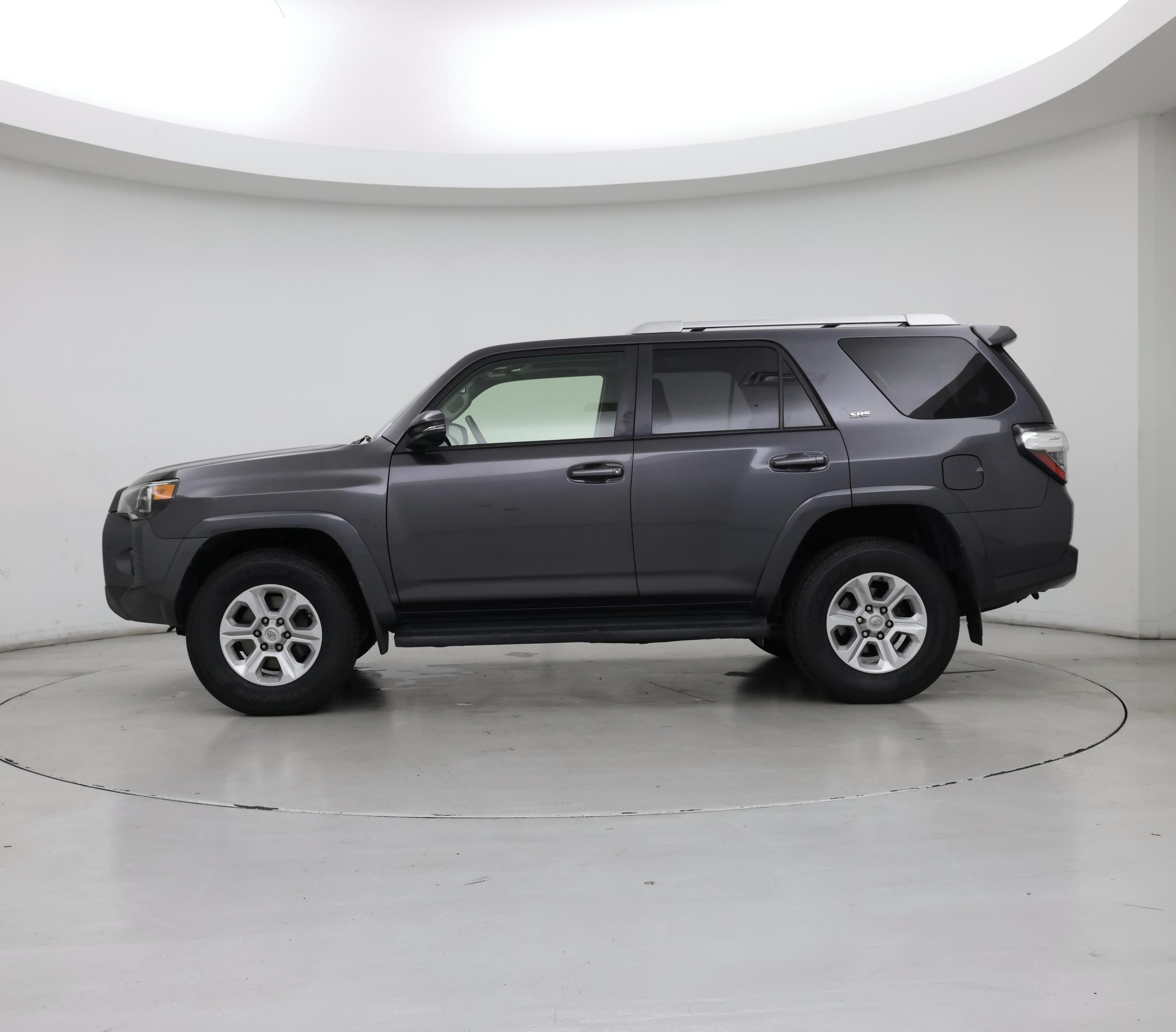 Thumbnail: 2018 Toyota 4Runner - 3