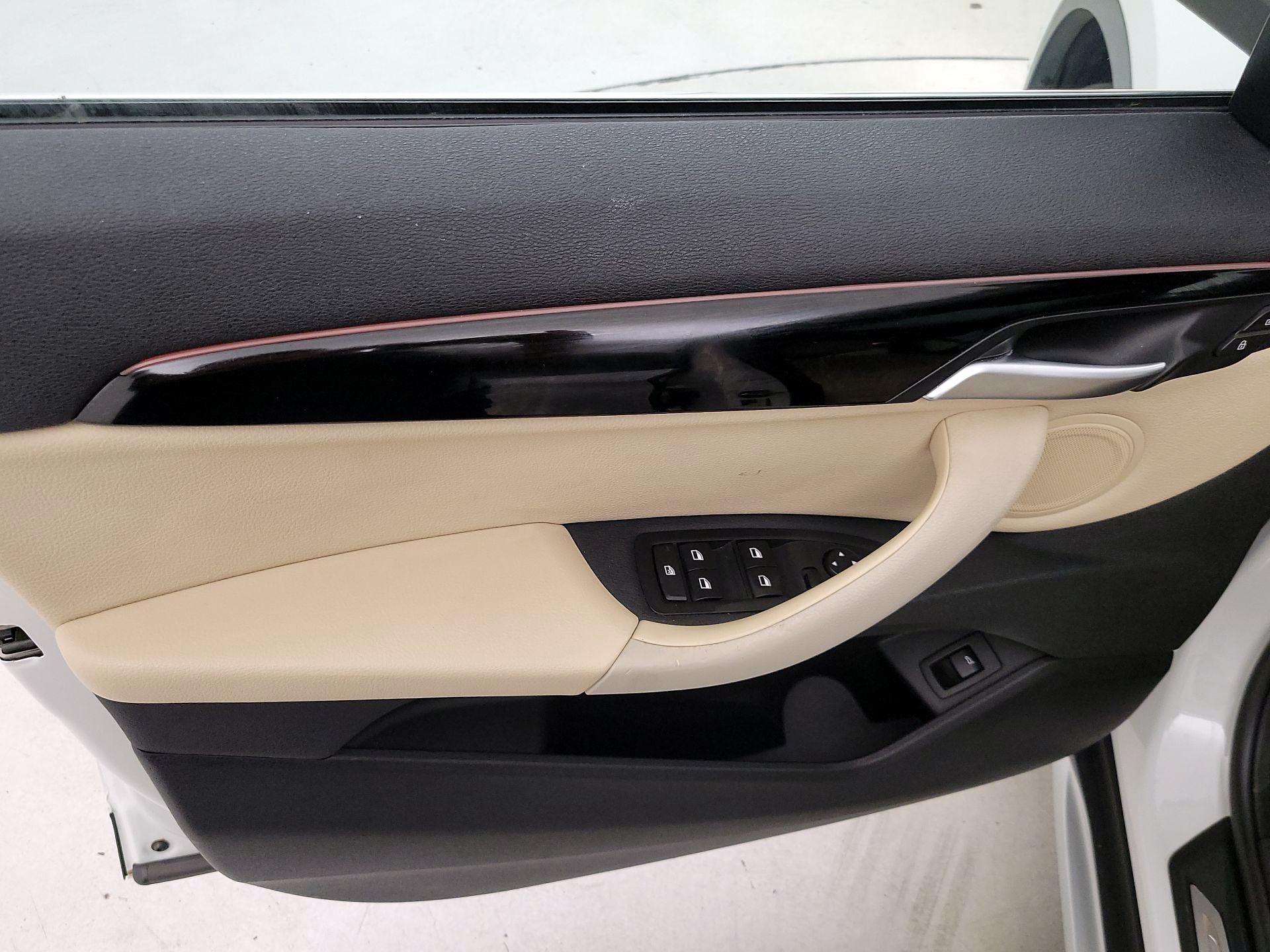 Thumbnail: 2017 BMW X1 - 10