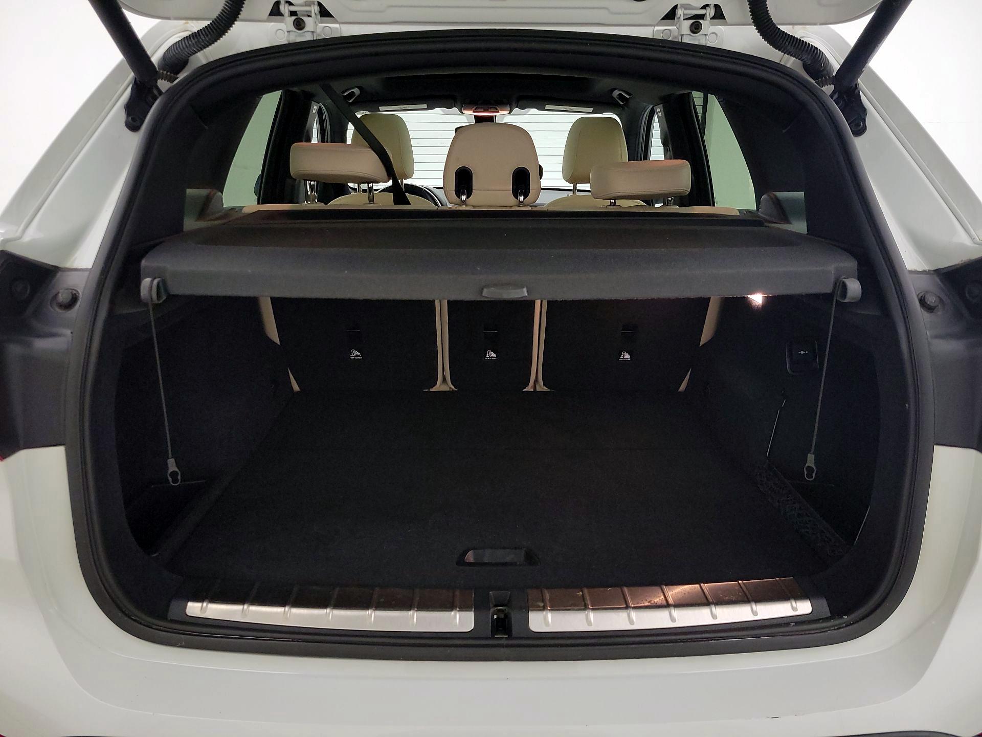 Thumbnail: 2017 BMW X1 - 19