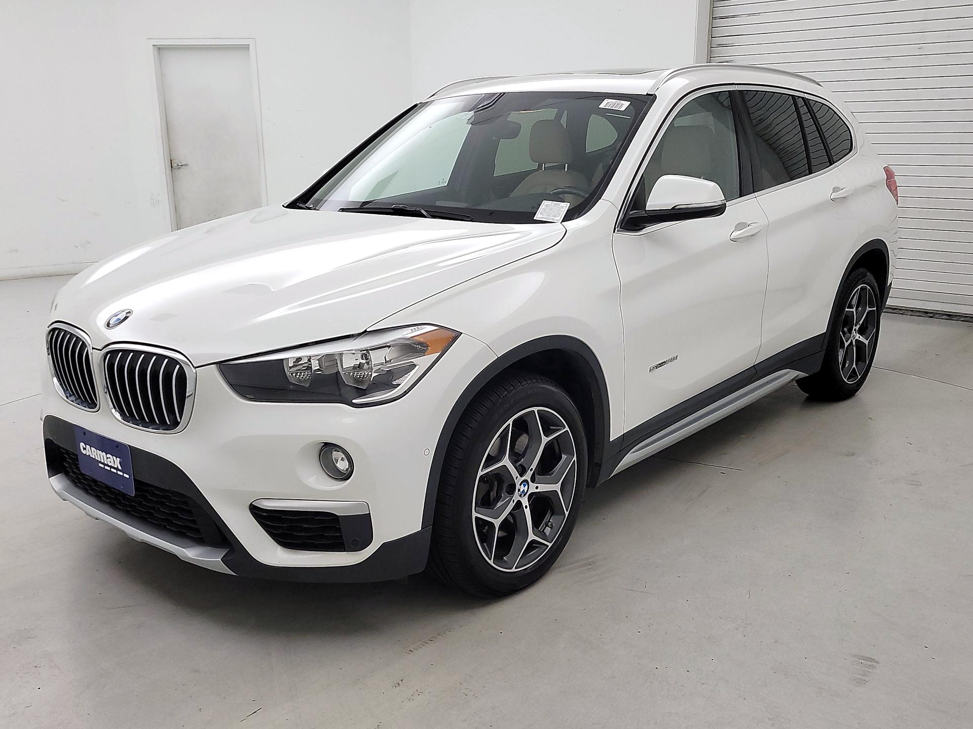 Thumbnail: 2017 BMW X1 - 3