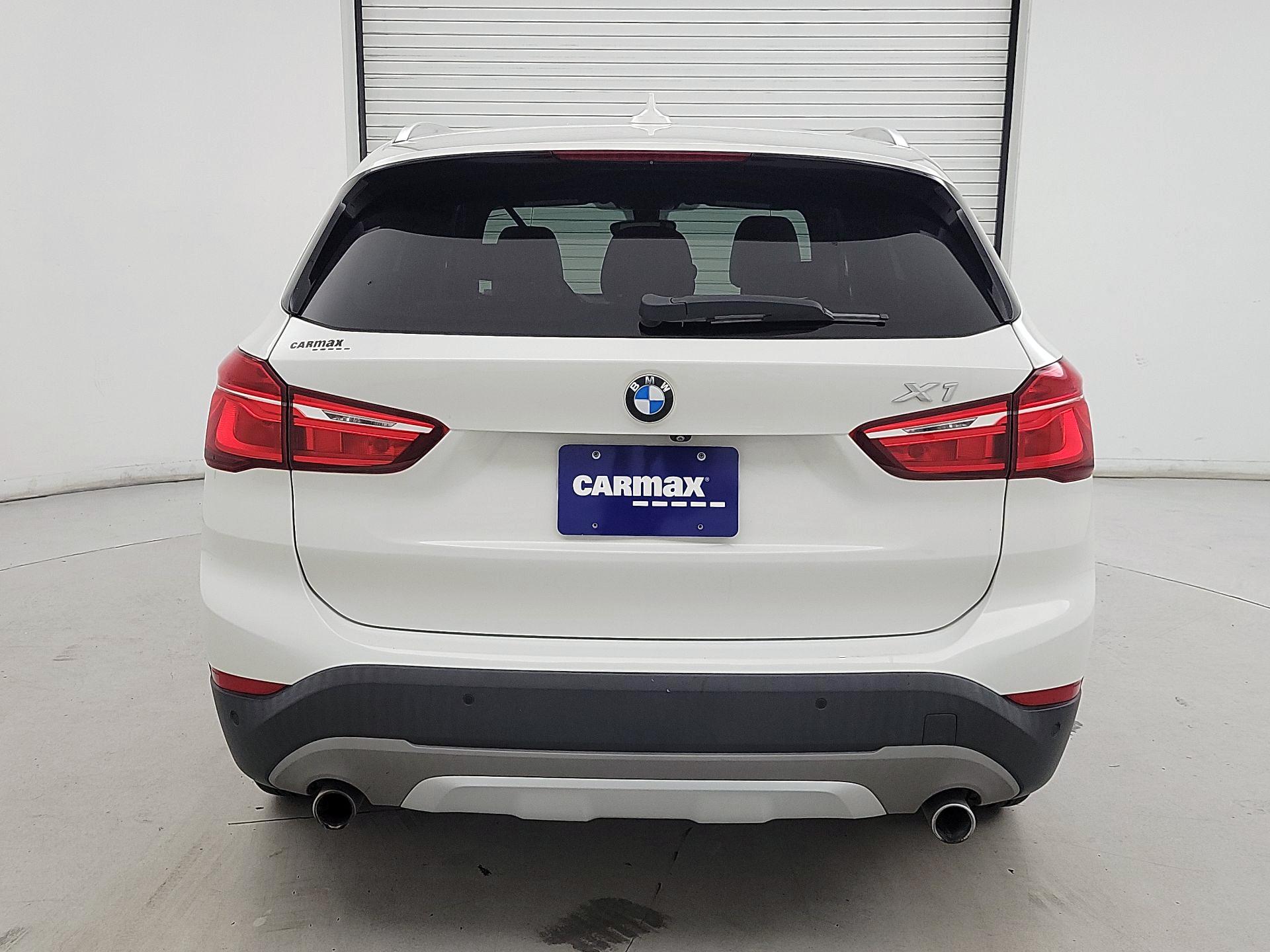 Thumbnail: 2017 BMW X1 - 6