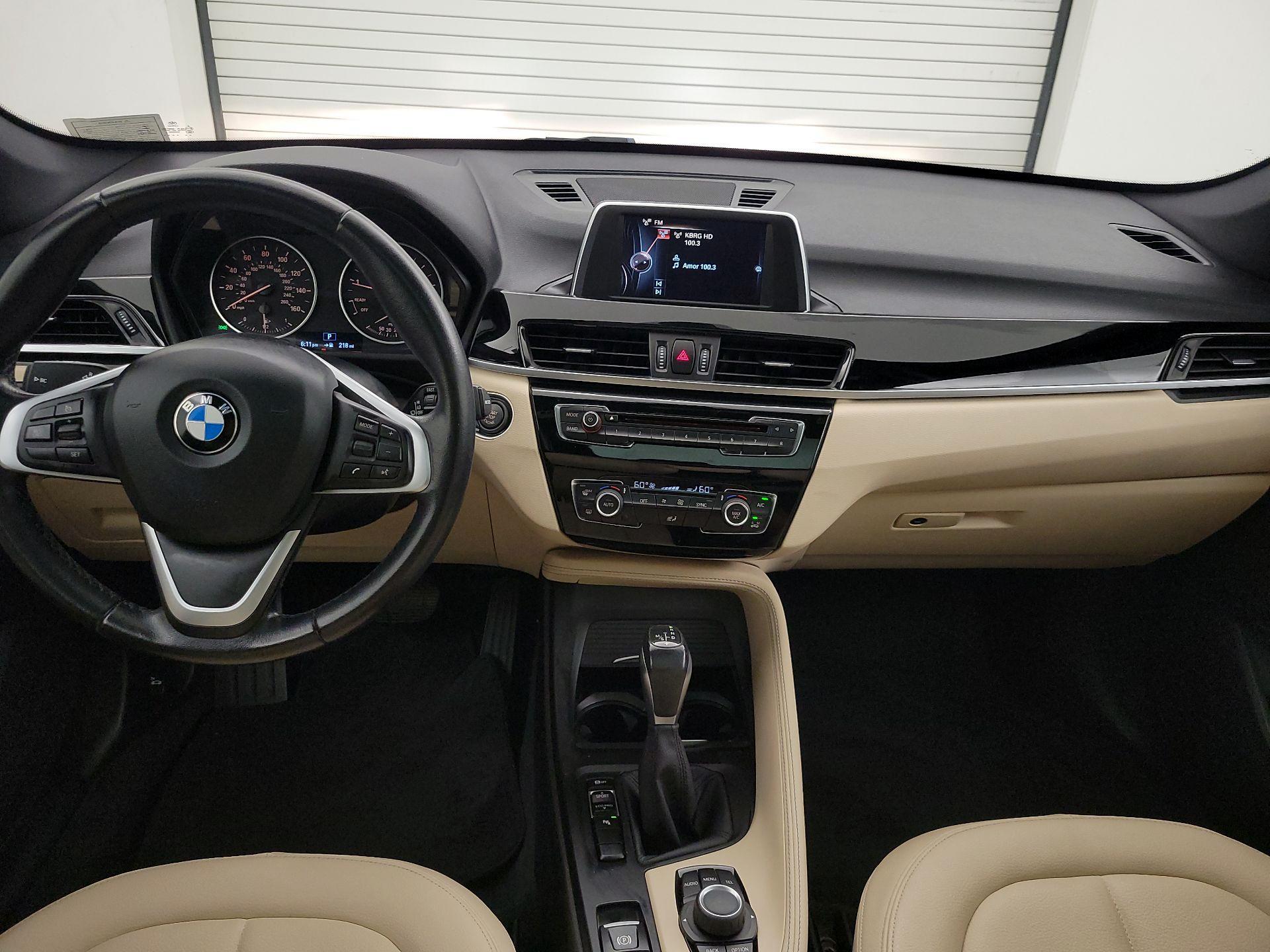 Thumbnail: 2017 BMW X1 - 8