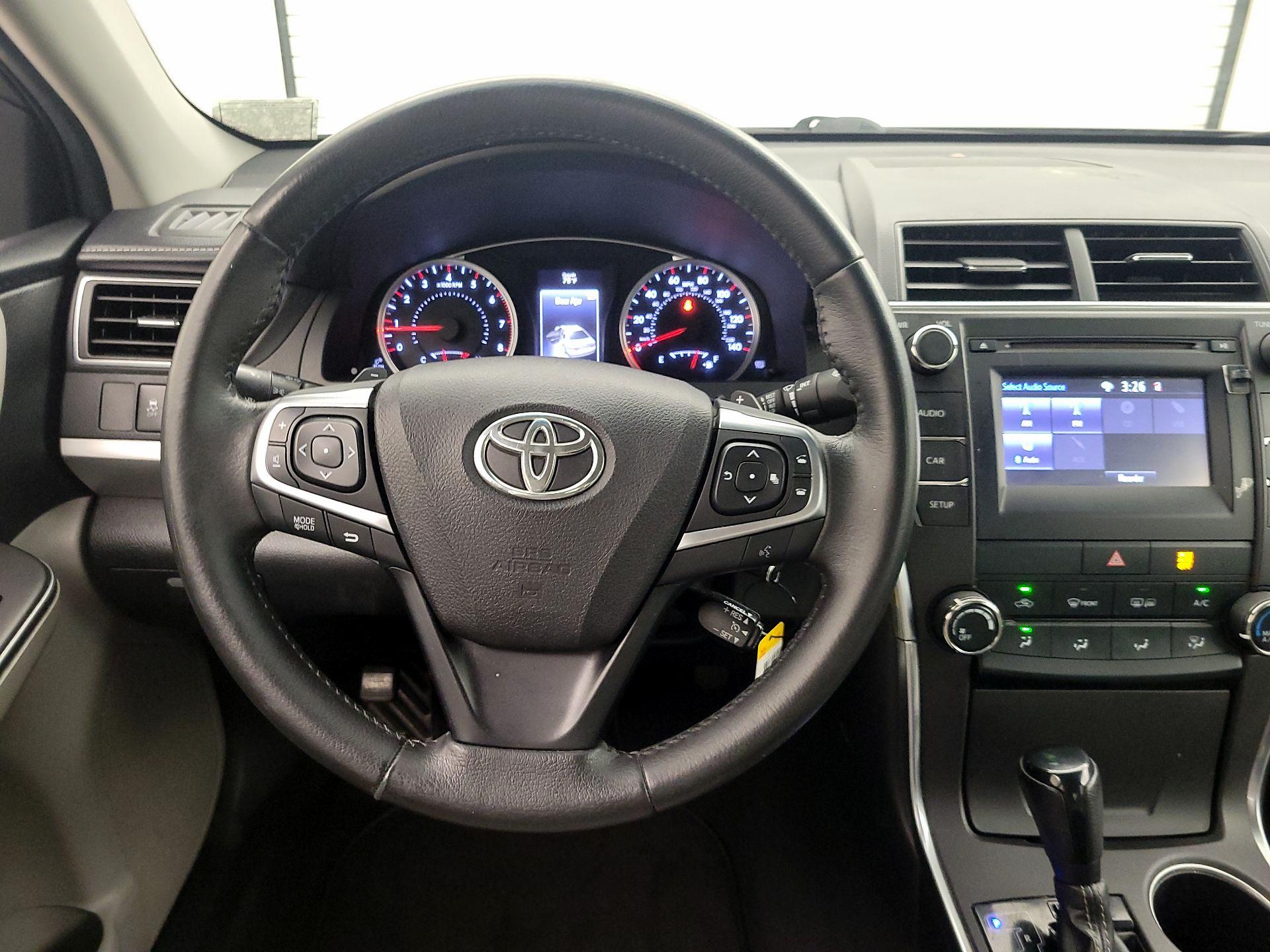 Thumbnail: 2017 Toyota Camry - 10