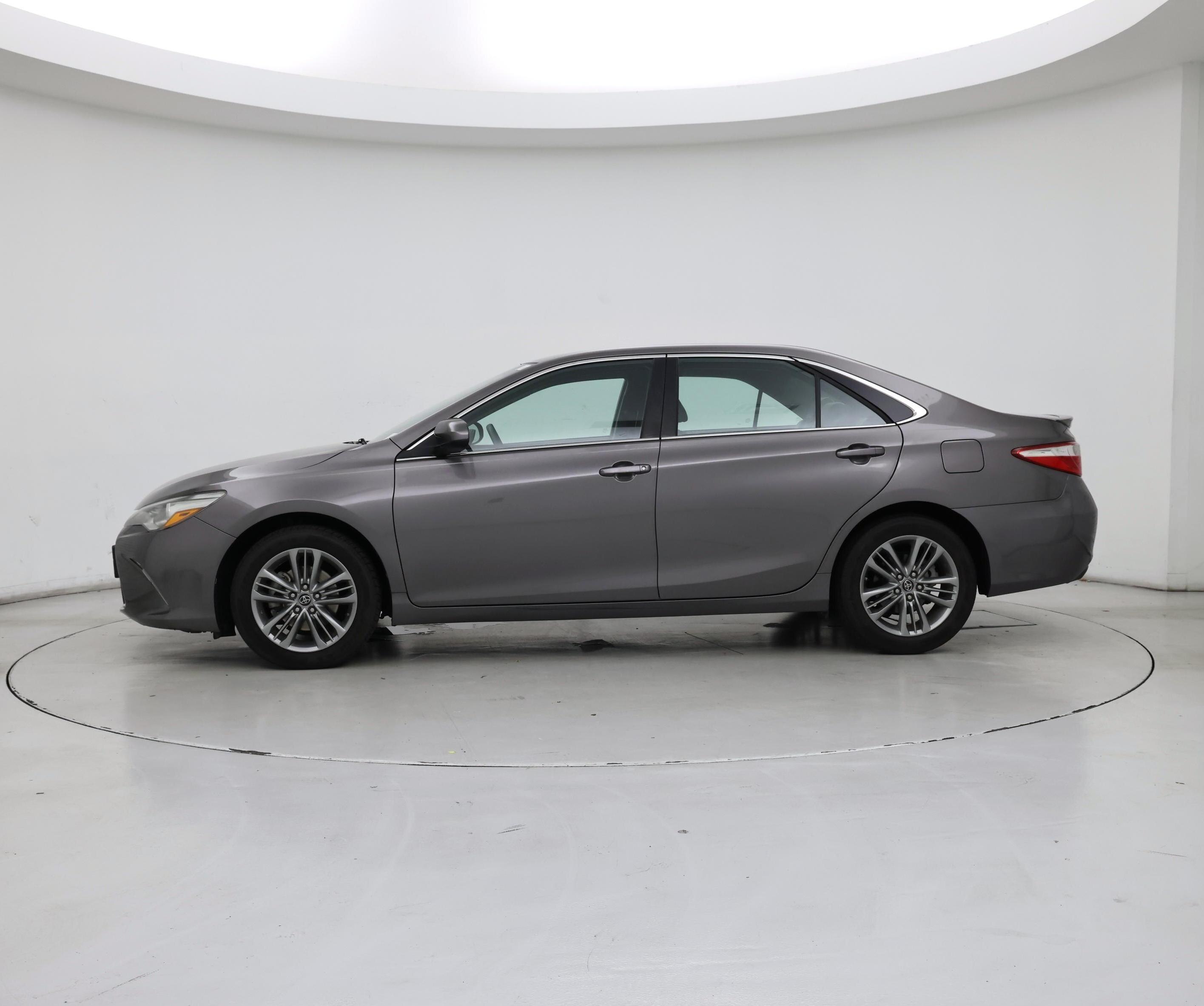 Thumbnail: 2017 Toyota Camry - 3
