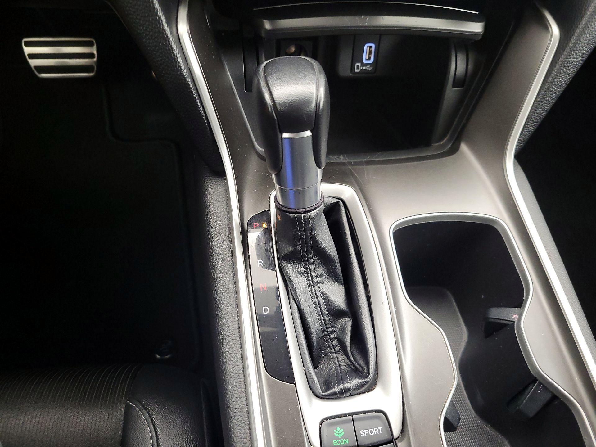 Thumbnail: 2019 Honda Accord - 17