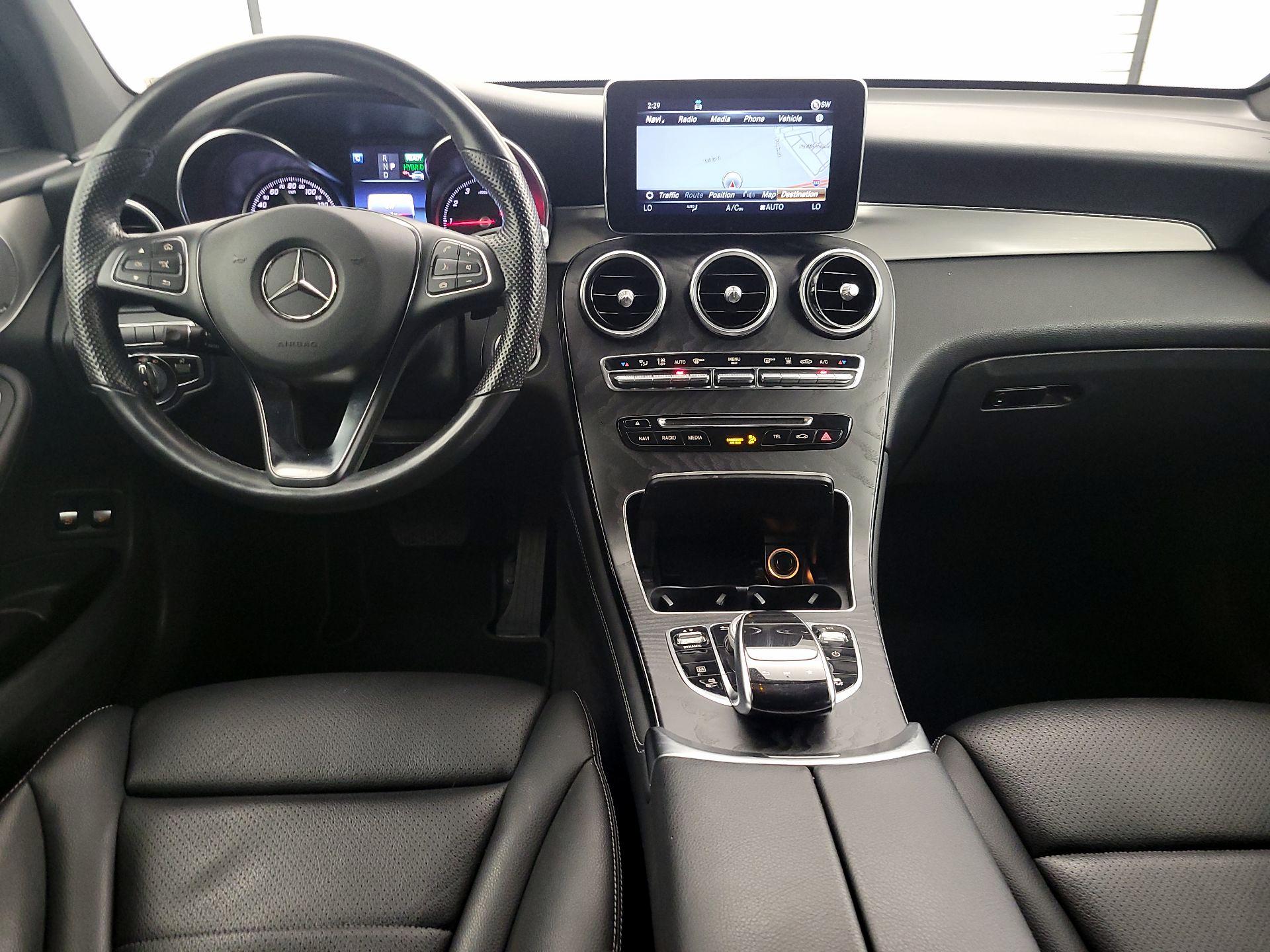 Thumbnail: 2019 Mercedes-Benz GLC - 9