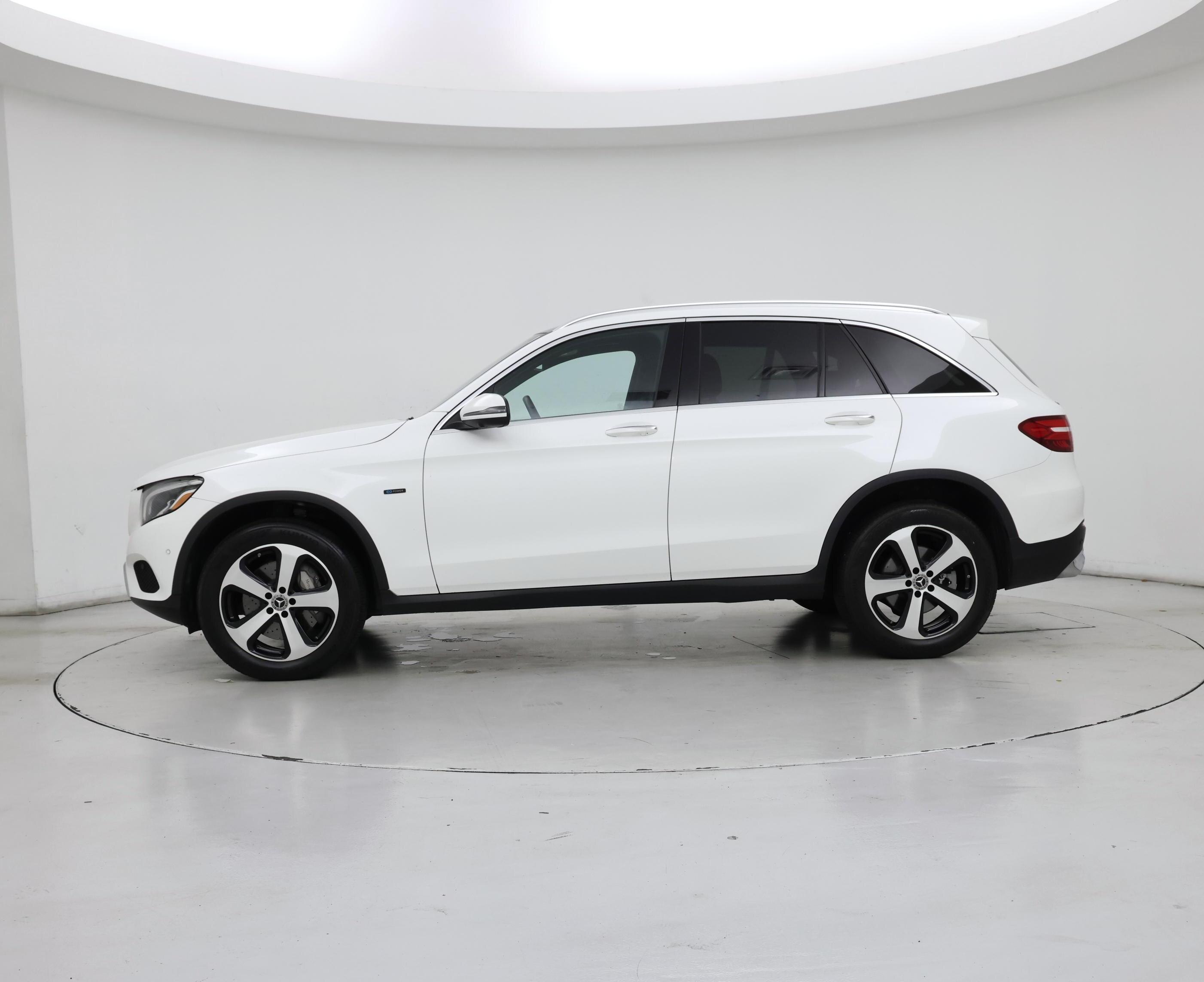 Thumbnail: 2019 Mercedes-Benz GLC - 3