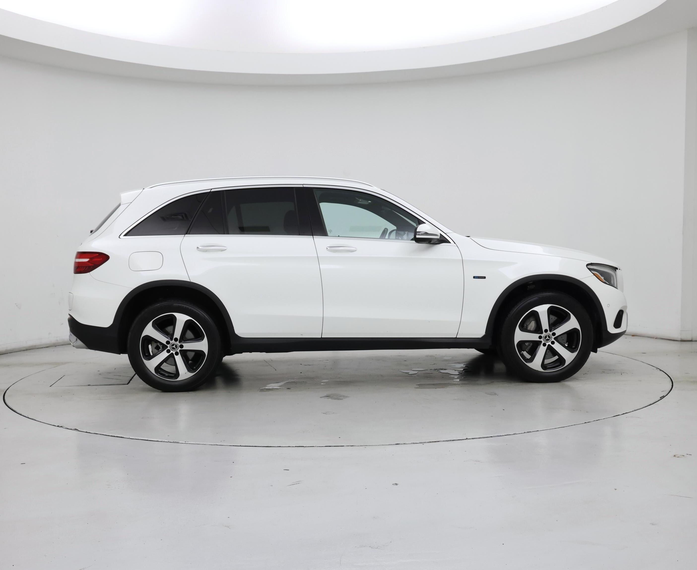 Thumbnail: 2019 Mercedes-Benz GLC - 7